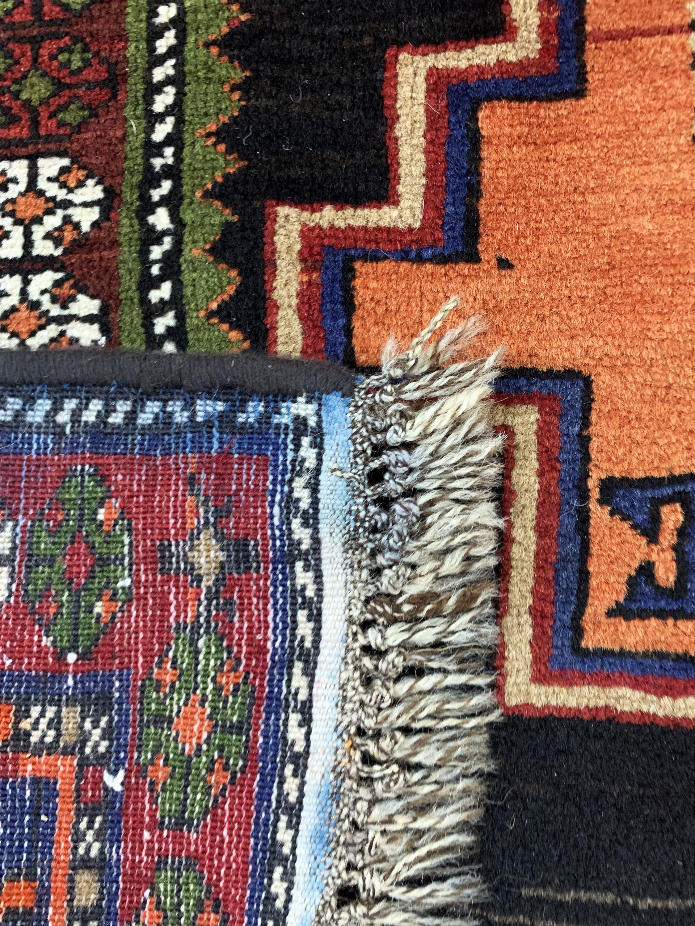 Detail f: "Leshgi"Kazak antik, Kaukasus, 19.Jhd, Wolle auf Wolle, ca. 239 x 134 cm, EHZ: 2, (restauriert)