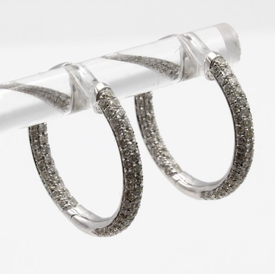 Image Paar Klappcreolen mit Brillanten, WG 585/000, z.T. auch innen bes. m. Brill. zus. ca. ...