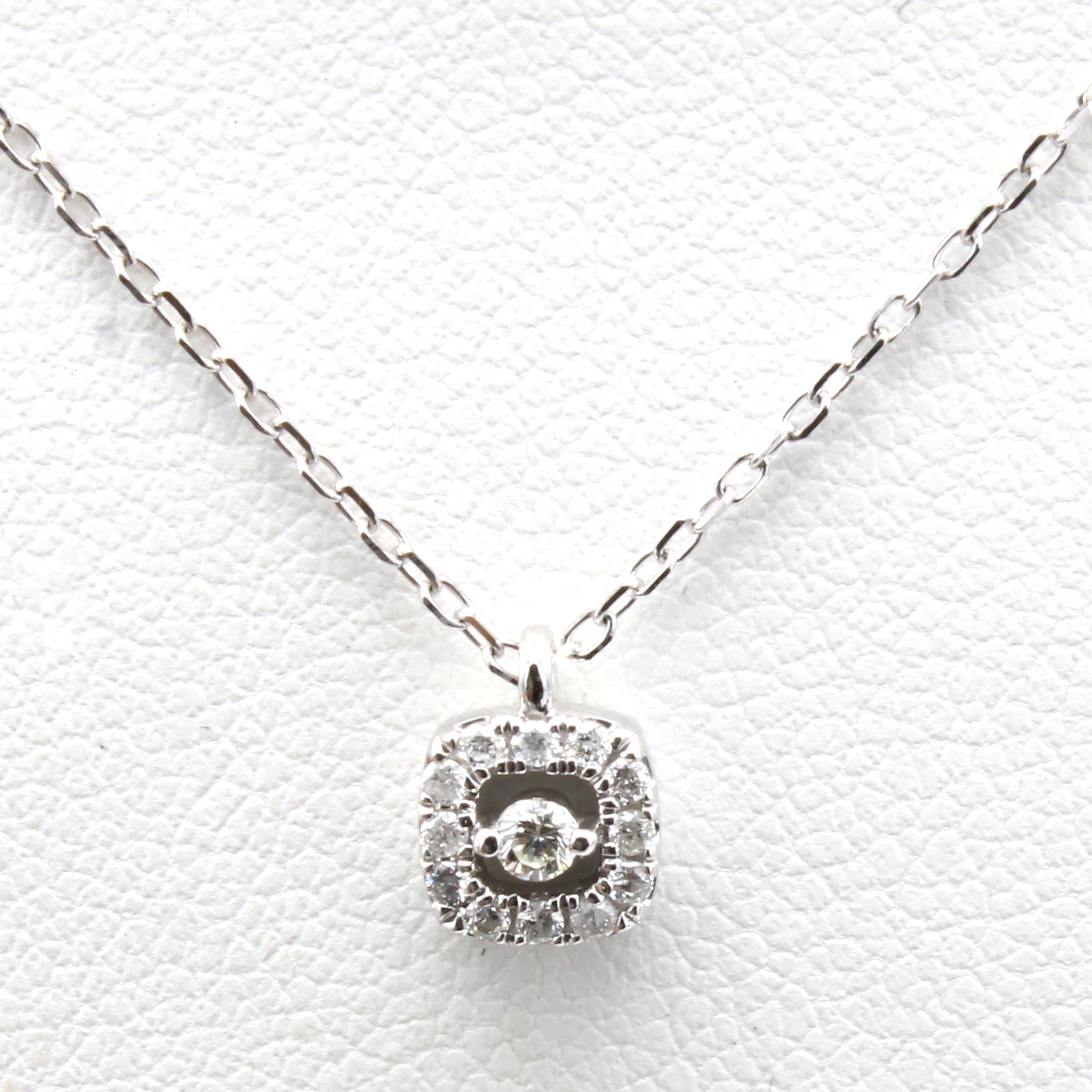 Image 26979700 - Anhänger mit Brillanten an Kette, WG 585/000, Solitär u. Besatzbrill. zus. ca. 0.10 ct ...