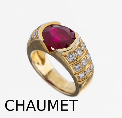 Image 26979957 - 18 kt Gold CHAUMET Rubin-Brillant-Ring, GG 750/000, mittig ovalfacett. Rubin ca. 2.87 ...