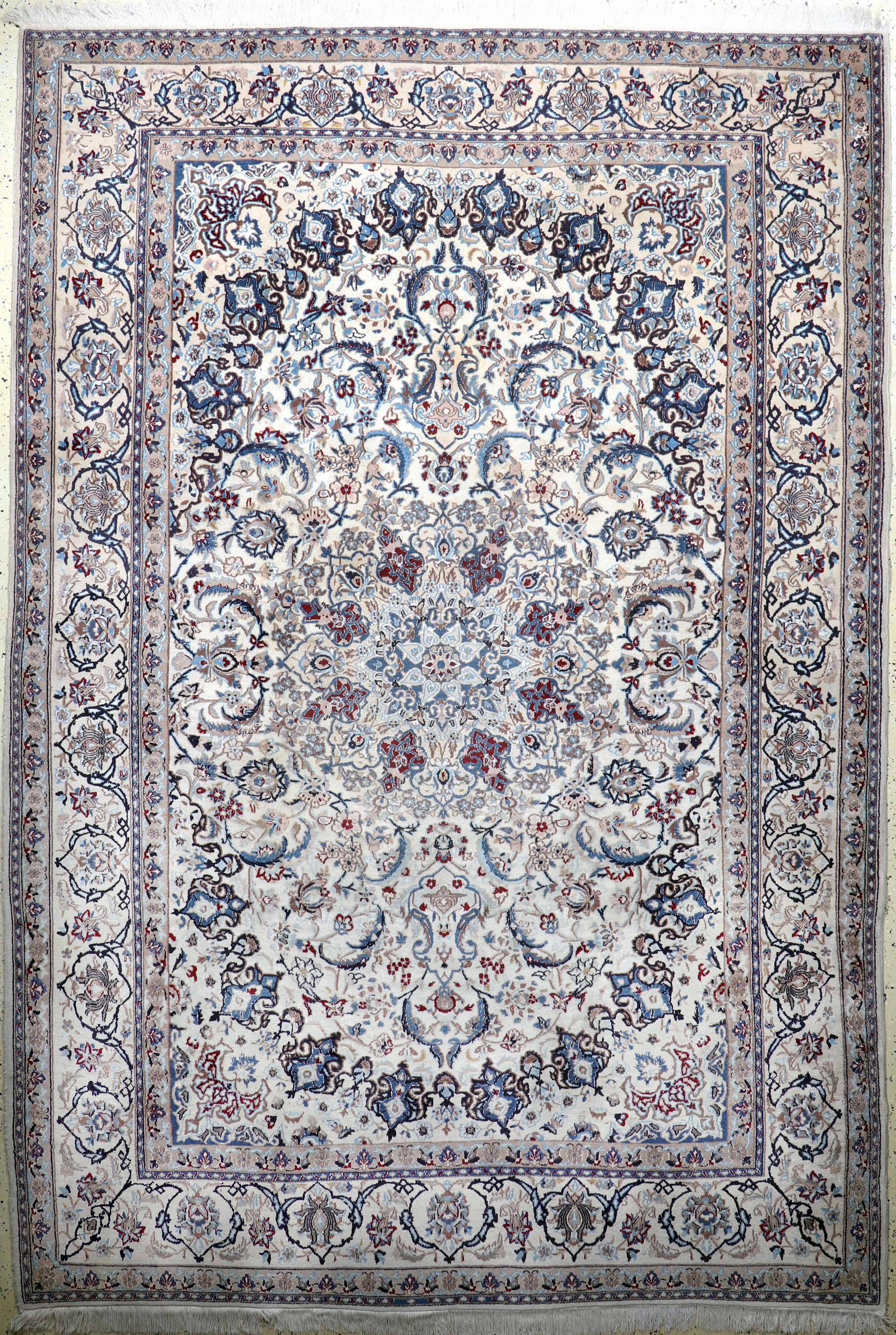 Nain fein(9 La), Persien, Mitte 20.Jhd, Korkwolle mit Seide, ca. 327 x 223 cm, EHZ: 2