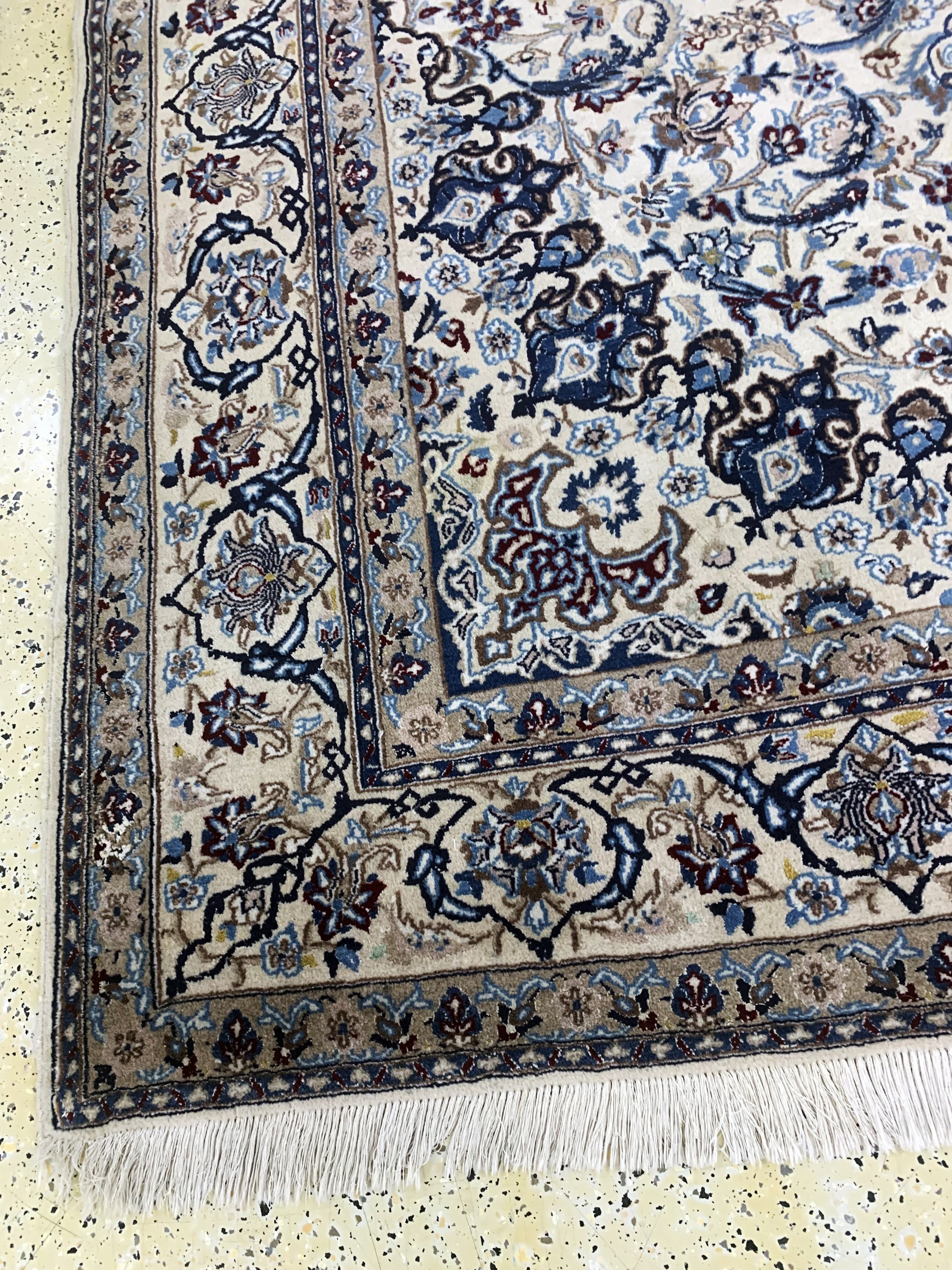 Detail g: Nain fein(9 La), Persien, Mitte 20.Jhd, Korkwolle mit Seide, ca. 327 x 223 cm, EHZ: 2