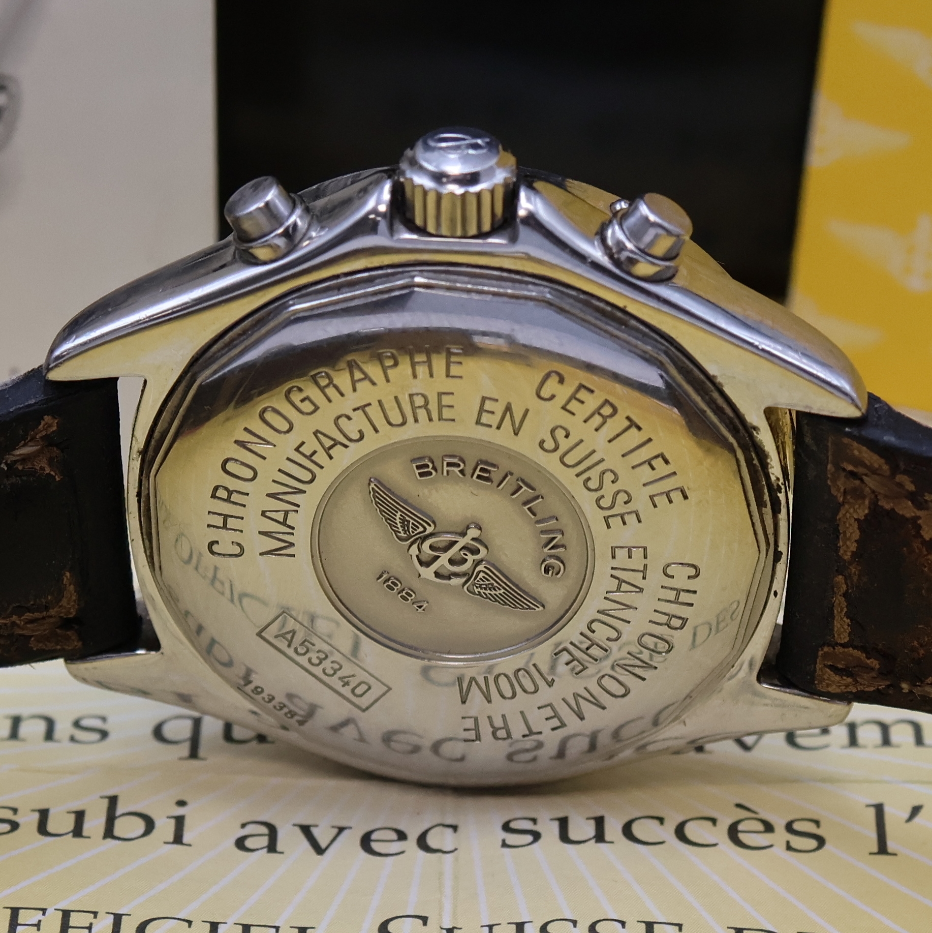 Detail d: BREITLING Transocean Armbandchronograph in Stahl Referenz A53340, Schweiz um 2000, quarz, Boden u. Krone verschr., eins. drehb. Lünette m. 60er ...