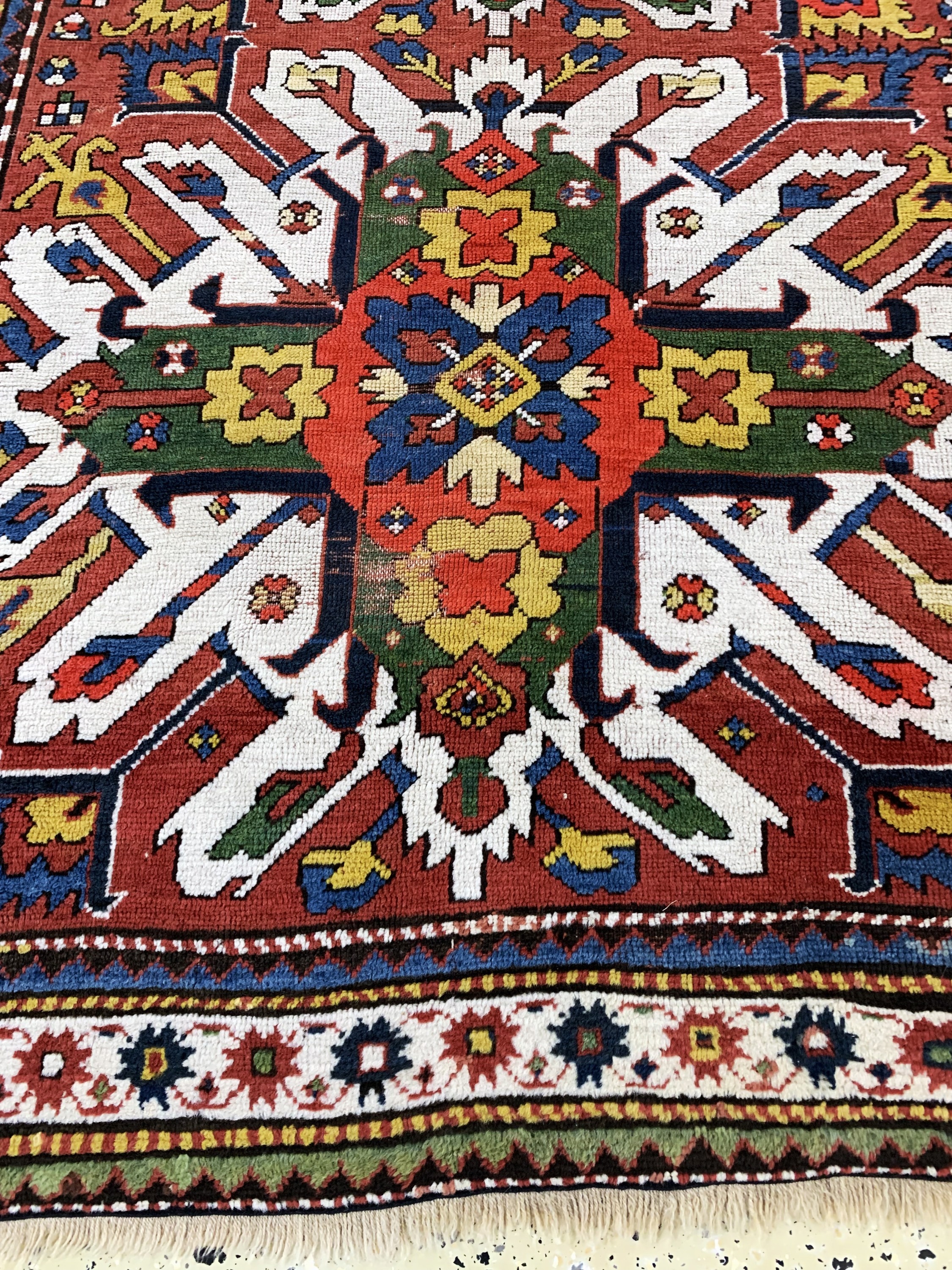 Detail c: Tschelaberd"Adler-Kazak"antik, Kaukasus, 19.Jhd, Wolle auf Wolle, ca. 275 x 140 cm, EHZ: 3-4