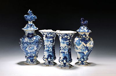 Image 26980221 - 2 Vasen und zwei Deckelvasen, Delft, 18. Jh., Pieter van Marksveld, 1785-1811, Fayence, ...