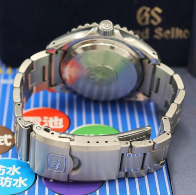26980223b - SEIKO Grand Seiko Spring Drive Diver's Herrenarmbanduhr in Titan Referenz SBGA031, ...