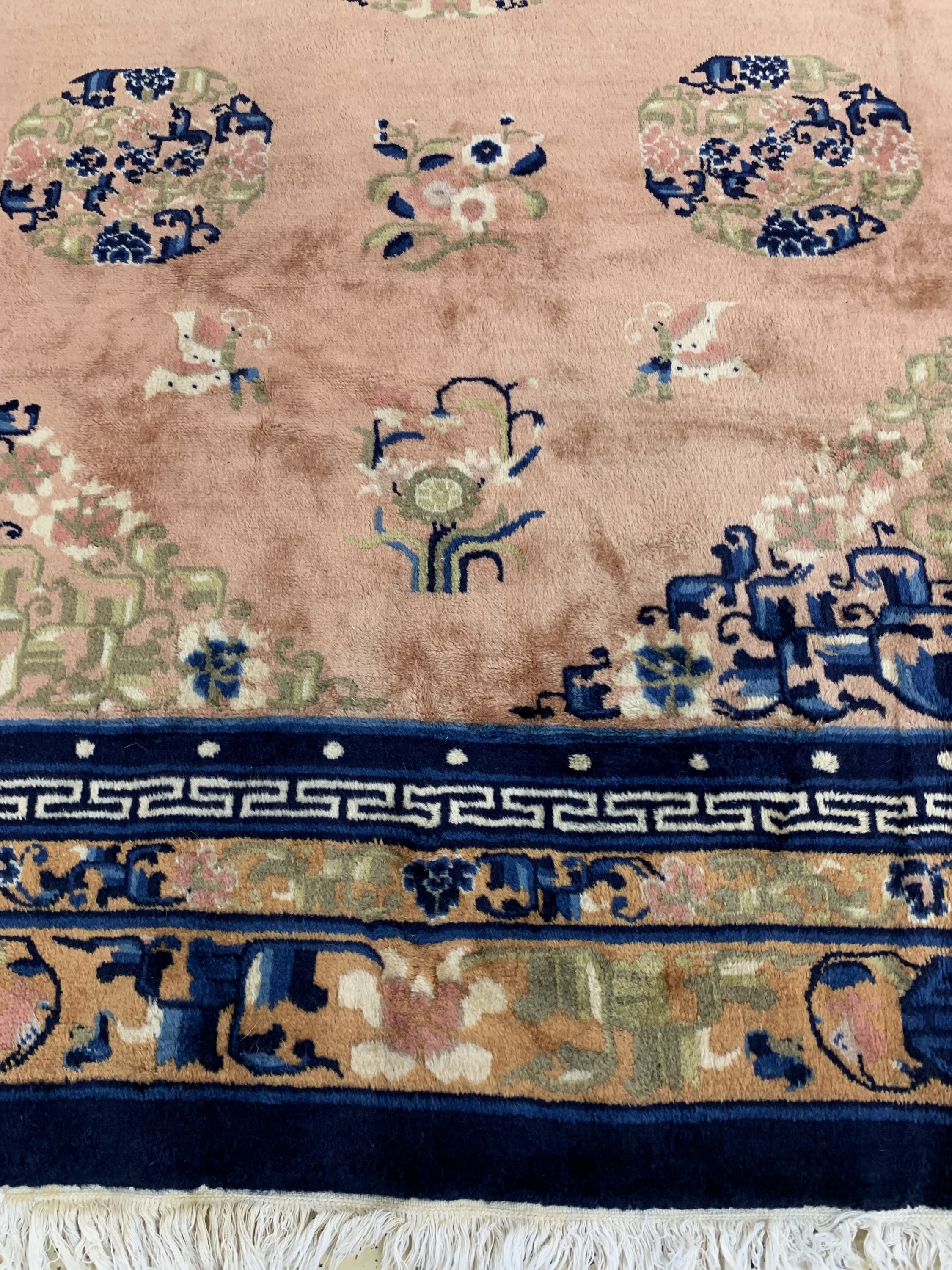 Detail e: Antik-Finish, China, Mitte 20.Jhd, Wolle auf Baumwolle, ca. 275 x 185 cm, gereinigt, EHZ: 1-2