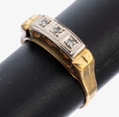Image 26980337 - 14 kt Gold Diamant-Ring, GG/WG 585/000, 3 kl. in WG gefasste 8/8-Diamanten, RW 52, ca. ...