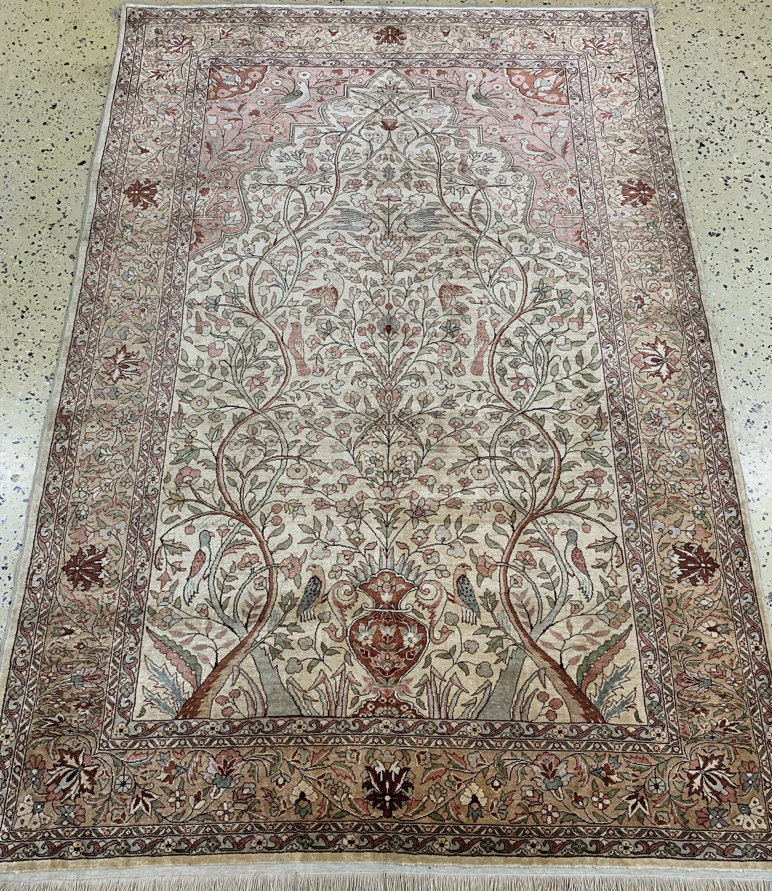 Detail e: Seiden Kayseri, Türkei, Mitte 20.Jhd, reineNaturseide, ca. 185 x 124 cm, EHZ: 1-2