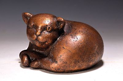 26980758k - Gernot Rumpf, 1941 Kaiserslautern-2025, Bronzeskulptur, sitzende Katze, Entwurf für ...
