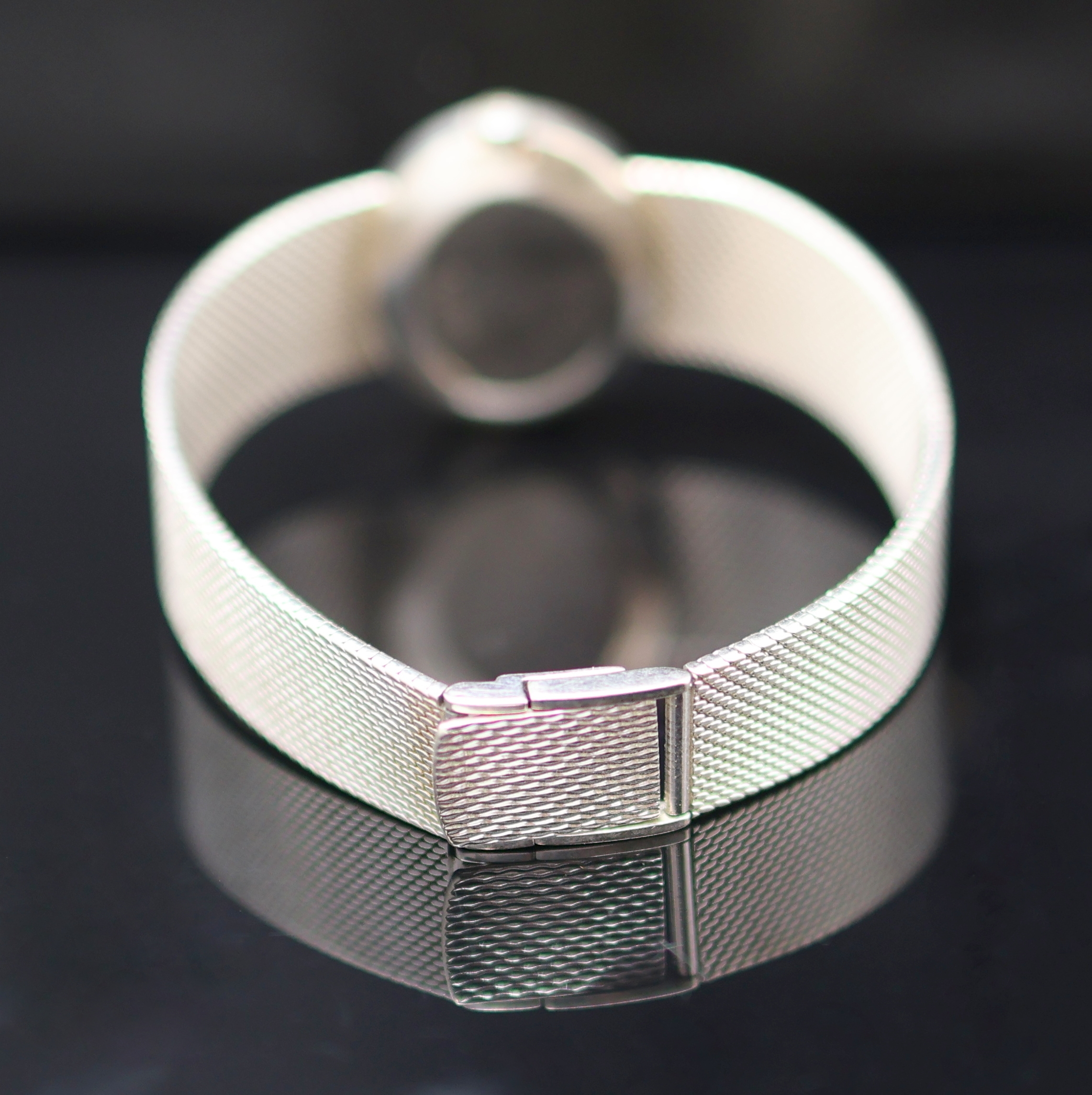 Detail b: CHOPARD Damenarmbanduhr in WG 750/000, Schweiz um 1970, Handaufzug, Boden aufgedr., orig Goldband, Glas besch., silb. Zifferbl. fl., röm. Zahlen, ...