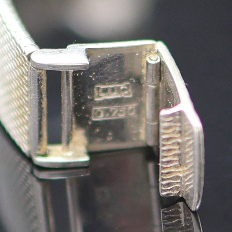 Detail c: CHOPARD Damenarmbanduhr in WG 750/000, Schweiz um 1970, Handaufzug, Boden aufgedr., orig Goldband, Glas besch., silb. Zifferbl. fl., röm. Zahlen, ...