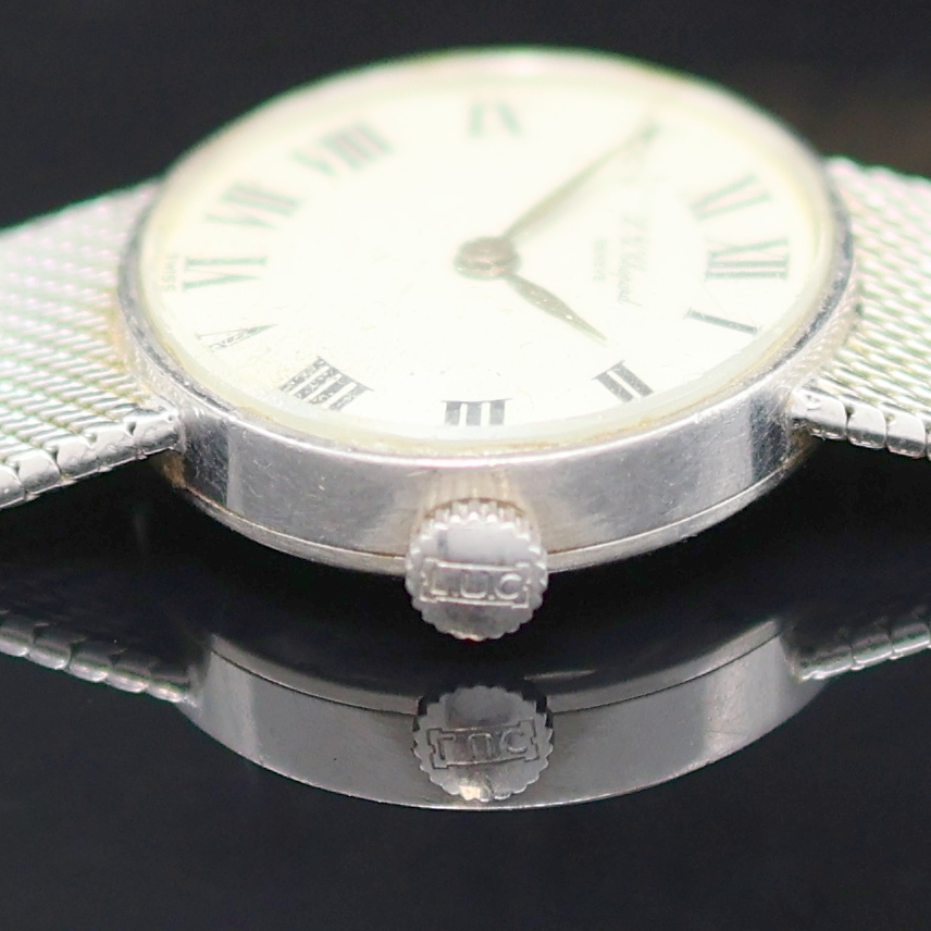Detail d: CHOPARD Damenarmbanduhr in WG 750/000, Schweiz um 1970, Handaufzug, Boden aufgedr., orig Goldband, Glas besch., silb. Zifferbl. fl., röm. Zahlen, ...