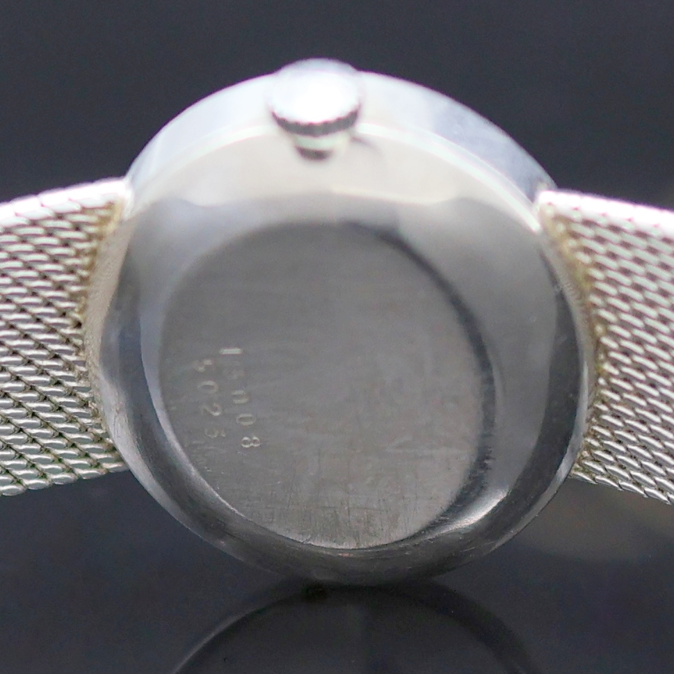 Detail f: CHOPARD Damenarmbanduhr in WG 750/000, Schweiz um 1970, Handaufzug, Boden aufgedr., orig Goldband, Glas besch., silb. Zifferbl. fl., röm. Zahlen, ...