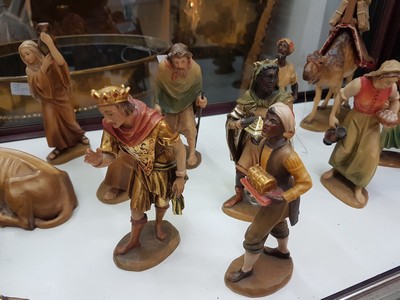 26980866c - Krippenfiguren, Anri Südtirol, Italien, Holz, handgeschnitzt und gefasst, 3 Magier ...