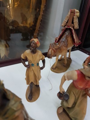 26980866m - Krippenfiguren, Anri Südtirol, Italien, Holz, handgeschnitzt und gefasst, 3 Magier ...