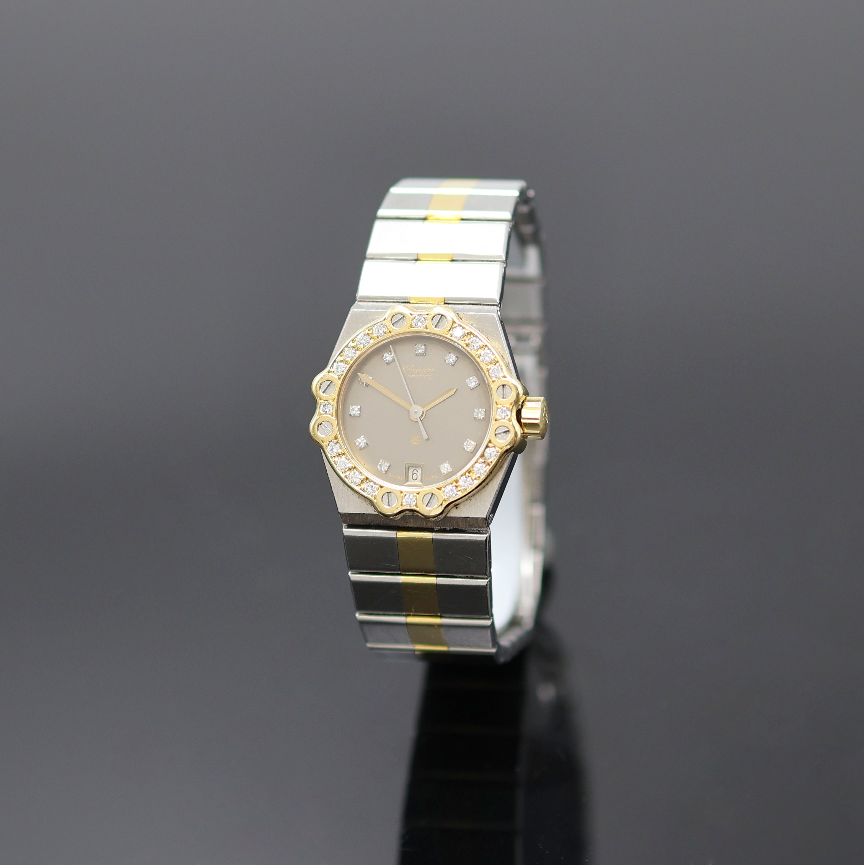 CHOPARD St. Moritz diamantbesetzte Damenarmbanduhr in Stahl/Gold Referenz 8024/11, Schweiz um 1995, quartz, 2-tlg. Geh., 8-fach über Lünette ...