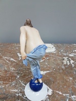 26981088b - Porzellanfigur Fortuna, Rosenthal, Selb -Plössberg, Entw. Ernst Wenck, um 1935, ...