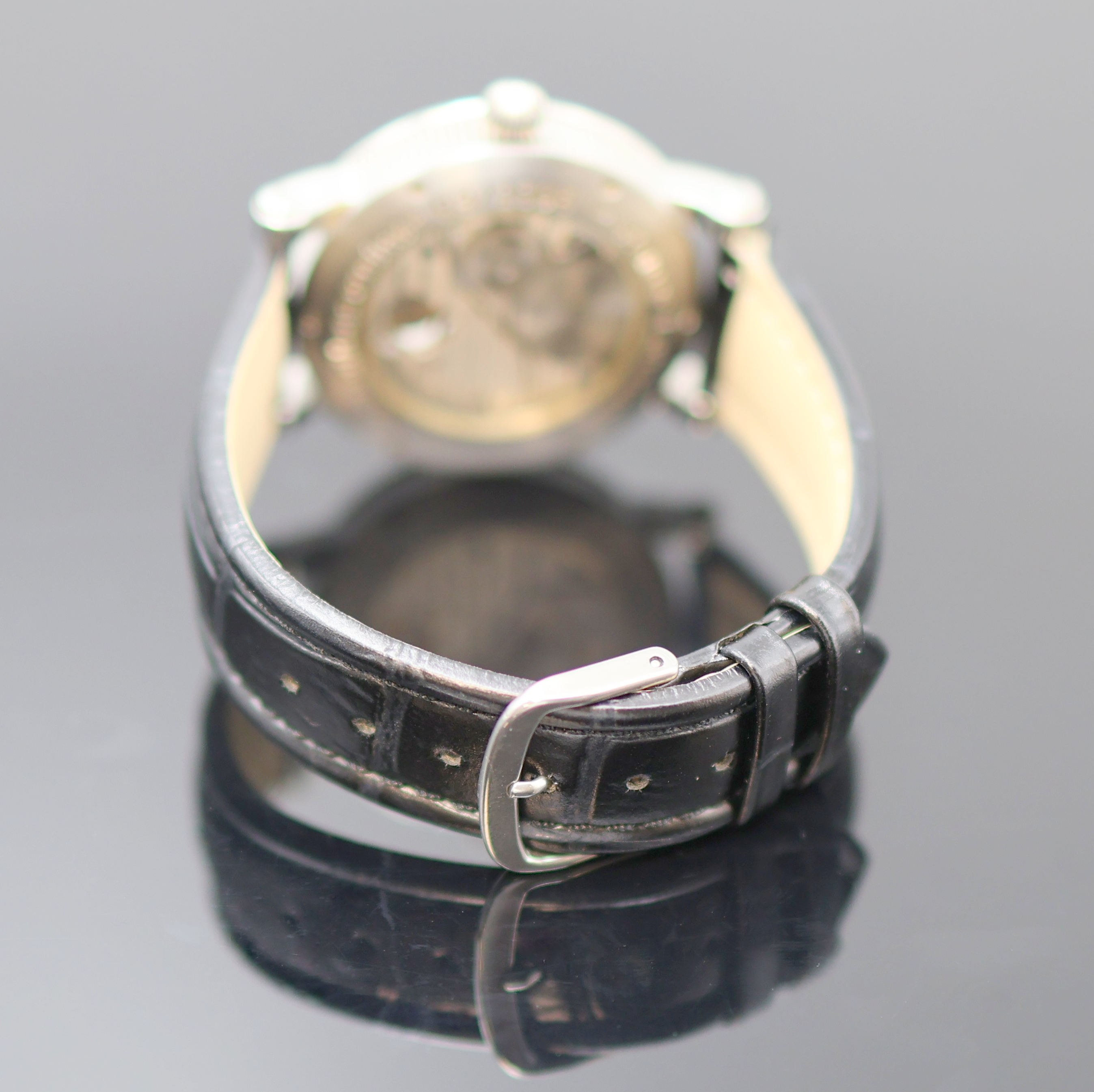 Detail c: CCM BRAUN Tourbillonmeister Armbanduhr in Stahl, Asien um 2006, Handaufzug, beids. vergl. Geh. m. geripptem Rand, Boden bez. "Tourbillonseminar ...