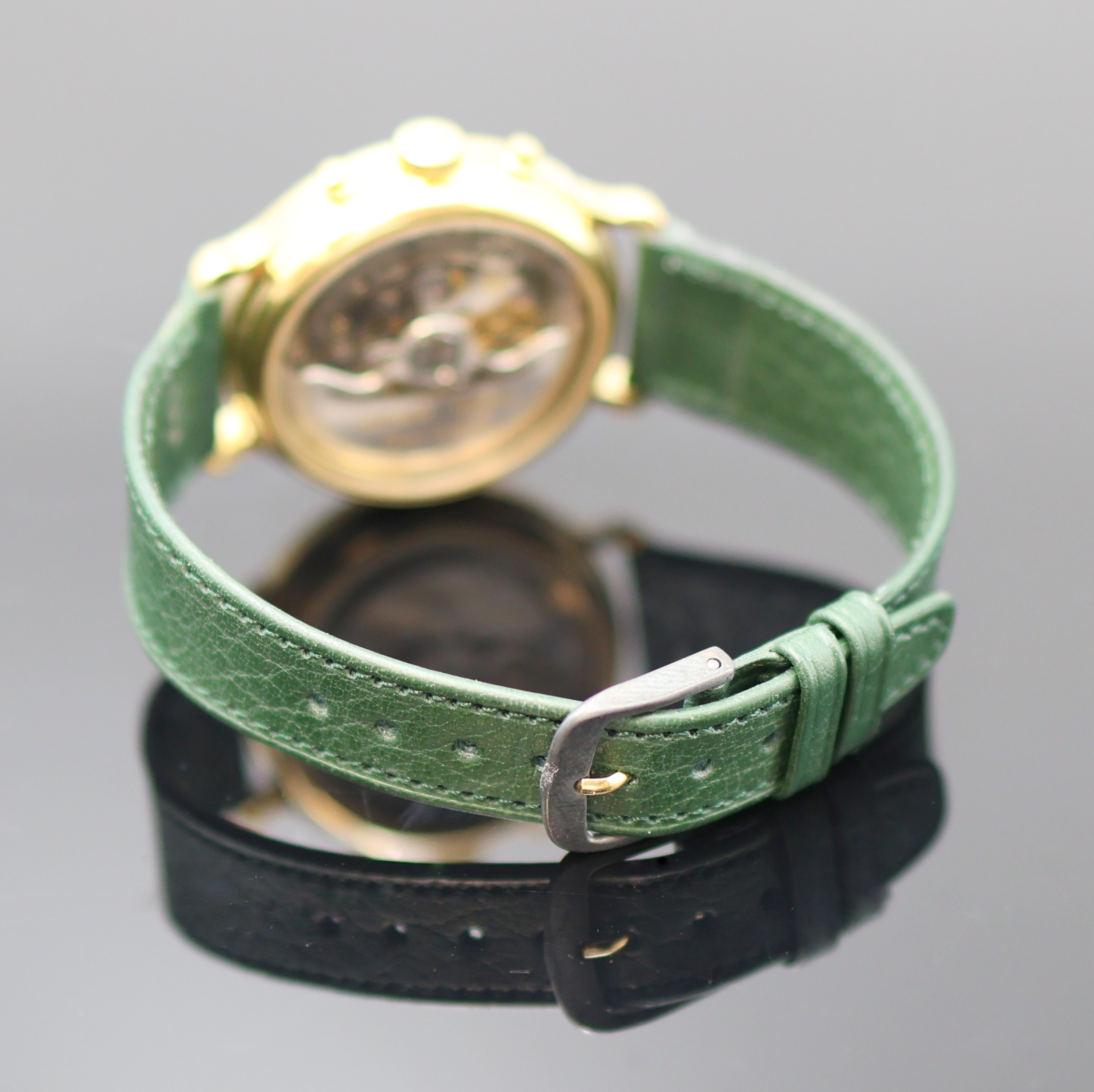 Detail c: ZENITH El Primero Armbandchronograph Referenz 20.0020.400, Schweiz um 1990, Automatik, verg., beids. vergl. Geh., weißes Zifferbl., gold. Indizes u. ...