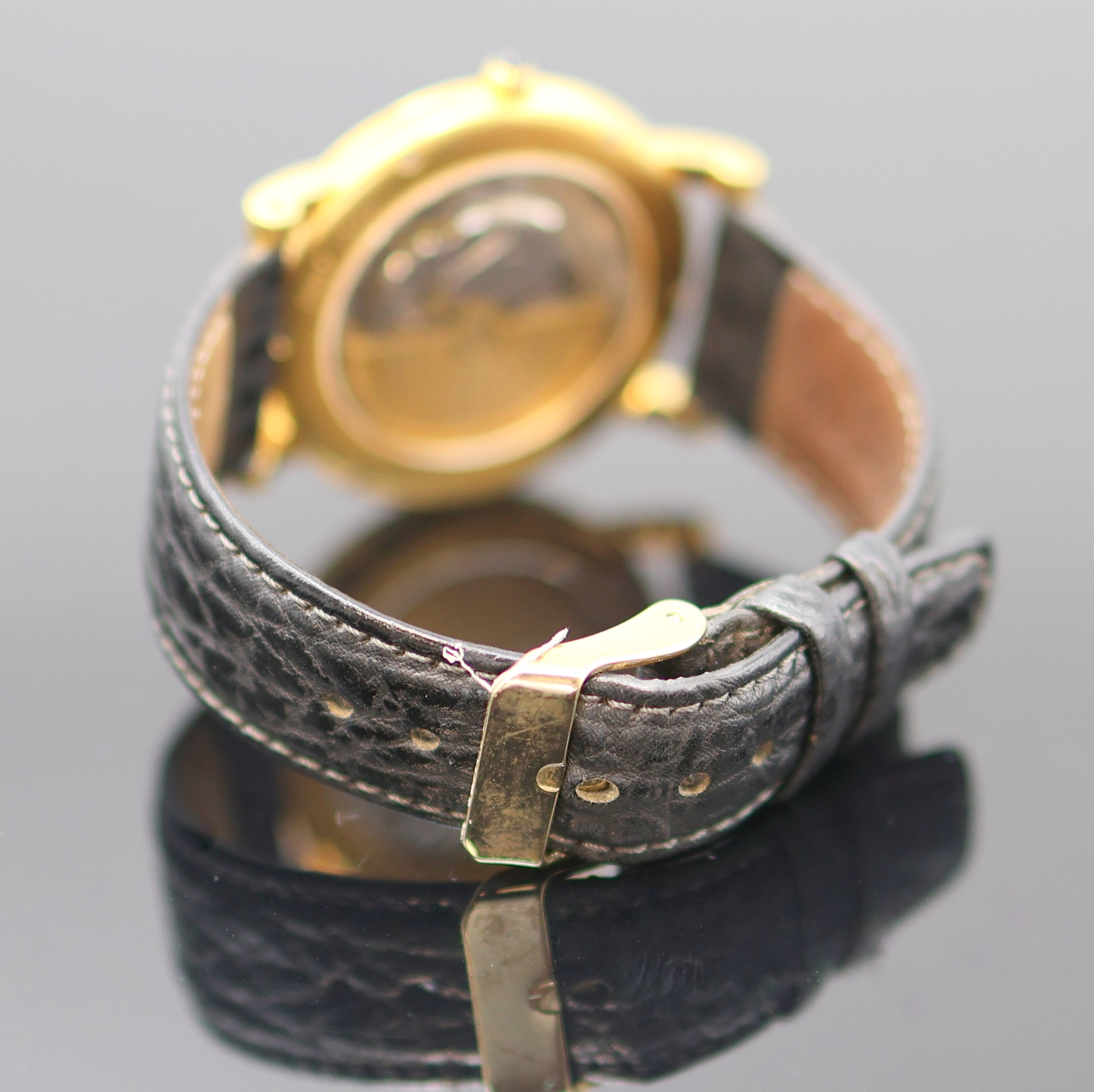 Detail c: LOHMANN Armbanduhr in GG 585/000, Schweiz/ Deutschland um 2000, Automatik, beids. vergl. Geh. m. geripptem Rand, Boden 6-fach verschr., schwarzes ...