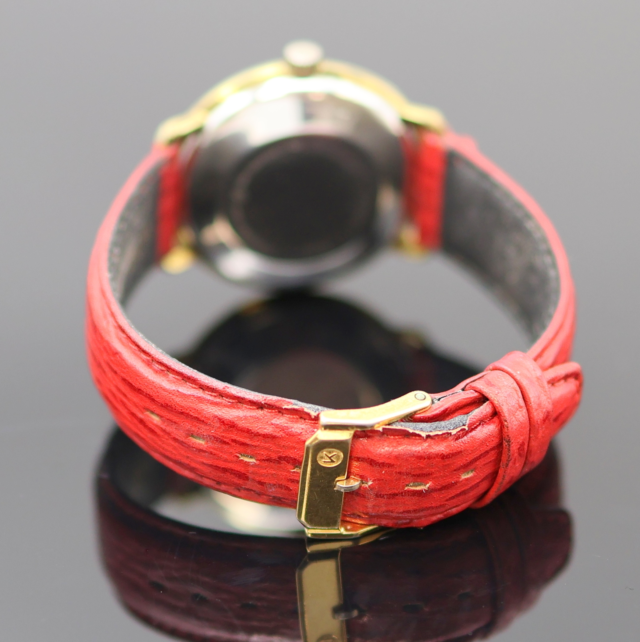 Detail c: JUNGHANS Automatic Kaliber 83E Armbanduhr im vergoldeten Gehäuse, Deutschland um 1960, 2 -tlg. Geh. m. aufgedr. Stahlboden, schlichtes, silb. ...