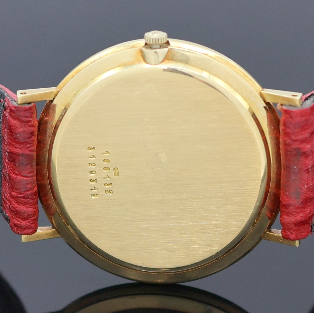 Detail e: UNIVERSAL GENEVE Golden Shadow Armbanduhr in GG 750/000 Referenz 166132, Schweiz um 1970, Automatik, 2-tlg. Geh., Boden aufgedr., gold. Zifferbl., ...