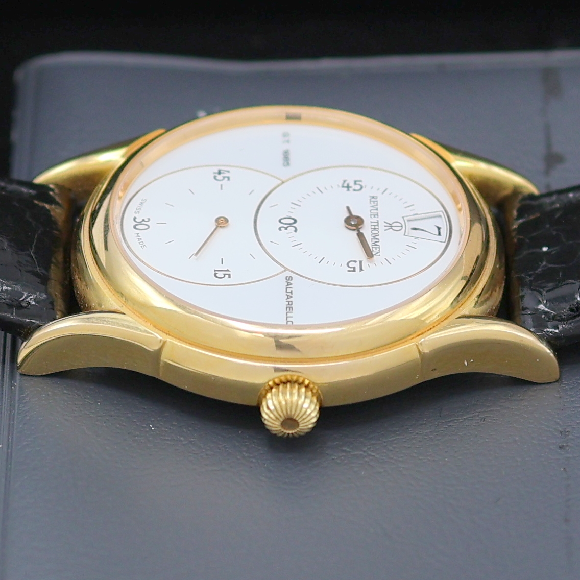 Detail d: REVUE THOMMEN Saltarello Armbanduhr mit springender Stunde und Regulator Zifferblatt, Schweiz lt. orig. Papier verk. 1991, Handaufzug, verg. Geh. m. ...