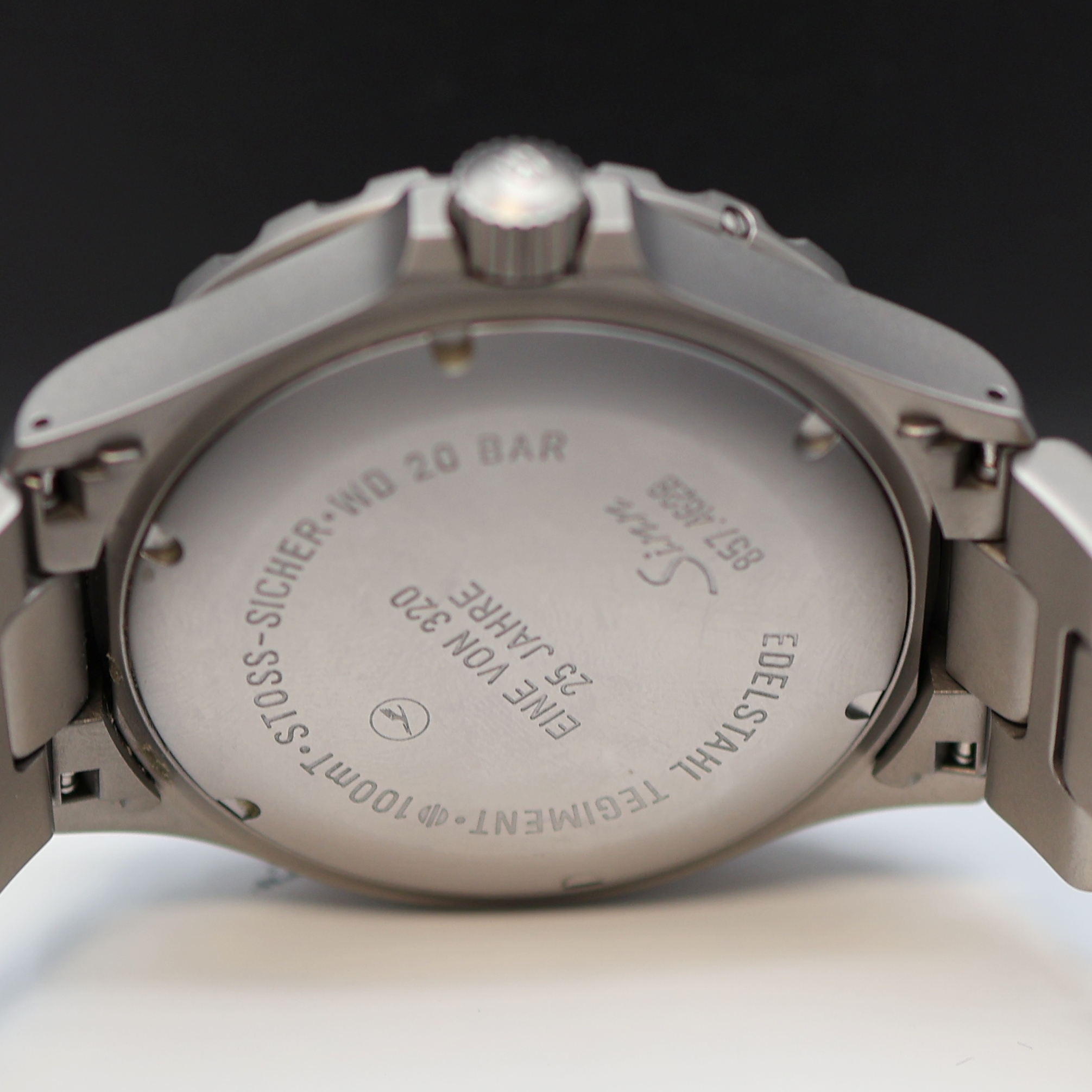 Detail d: SINN 857 UTC auf 320 Stück limitierte Herrenarmbanduhr 25 Jahre Airbus A320, Deutschland verk. lt. beil. Pap. 04/2016, Automatik, Edelstahlgeh. ...