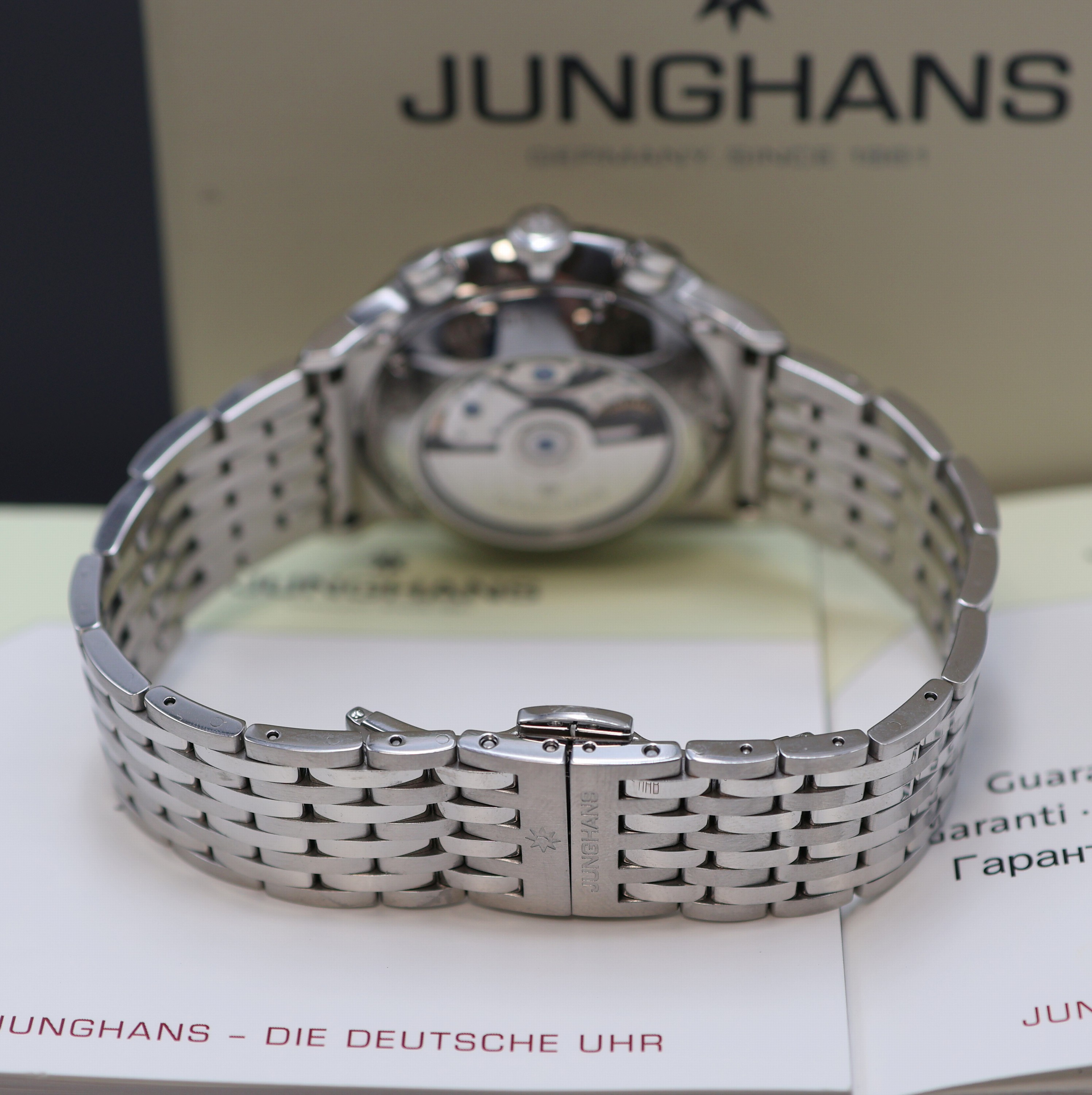 Detail b: JUNGHANS Chronoscope Armbandchronograph Referenz 027/4121, Deutschland verk. lt. beil. Pap. 08/2016, Automatik, Edelstahlgeh. beids. vergl., Boden ...