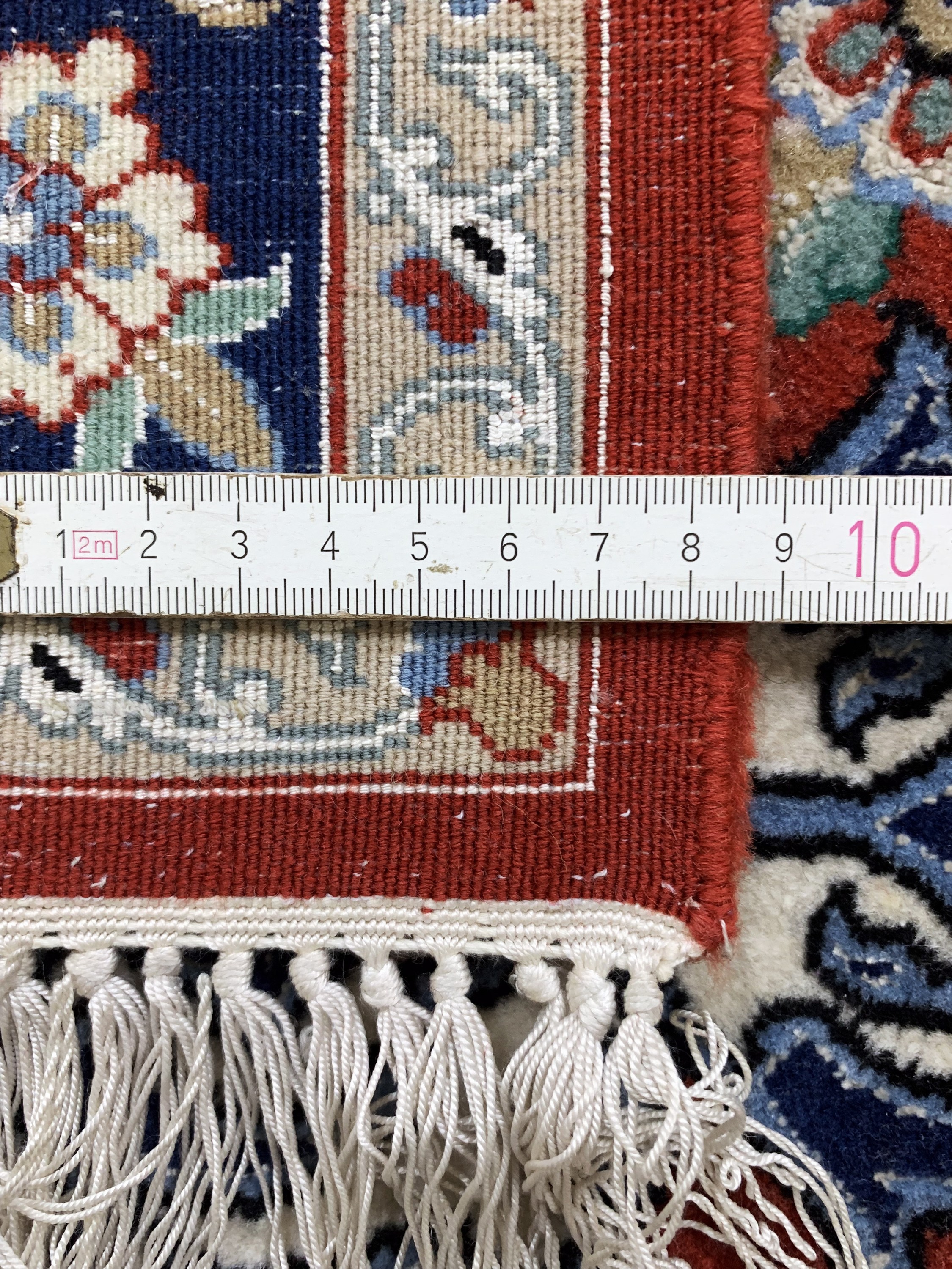 Detail e: Esfahan fein, Persien, Mitte 20.Jhd., Korkwolle mit und auf Seide, ca. 150 x 97 cm, EHZ: 2