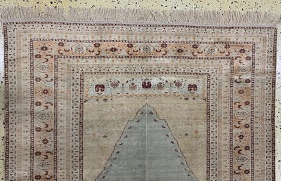 26982002d - Seiden Täbriz antik, Persien, 19.Jhd, reineNaturseide, ca. 165 x 120 cm, gereinigt, ...