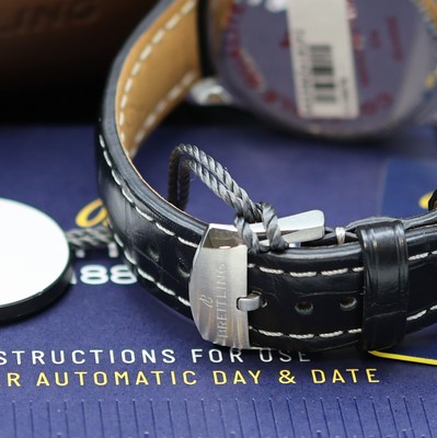 26982254b - BREITLING ungetragener Armbandchronometer Premier Day & Date Referenz A45340, ...