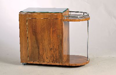 Image Art-Deco Barwagen, um 1920-30, Nußbaumfurnier, beide Seiten mit Türen, vorne ...