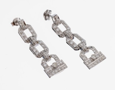 Image Pair of 14 kt gold diamond-earrings, 1930s ,WG 585/000, movable, from an older context, ...