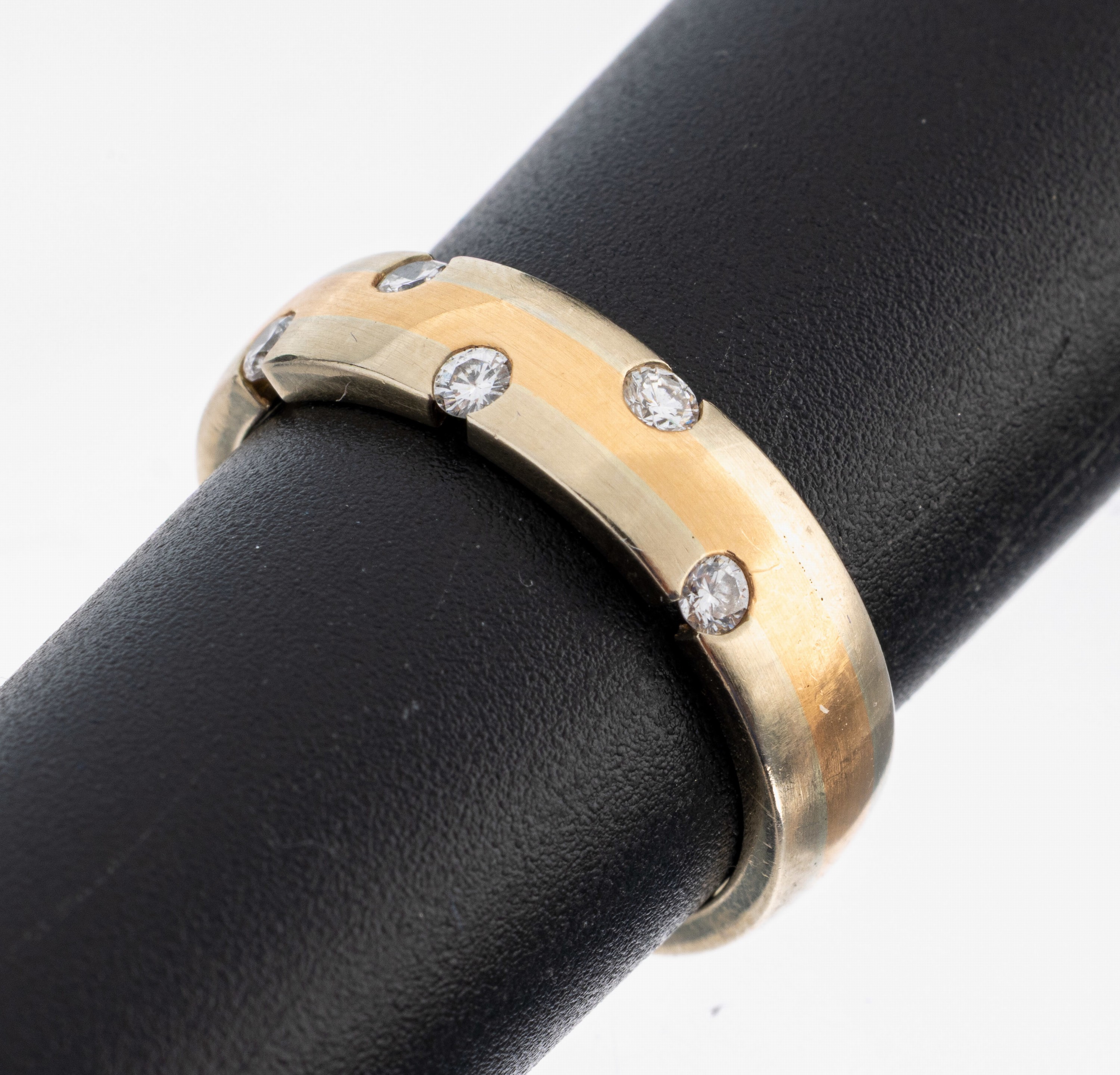 Image 26982932 - 18 kt Gold Brillant-Ring, WG/RoseG 750/000,7 Brillanten zus. ca. 0.20 ct Weiß/si, RW ...