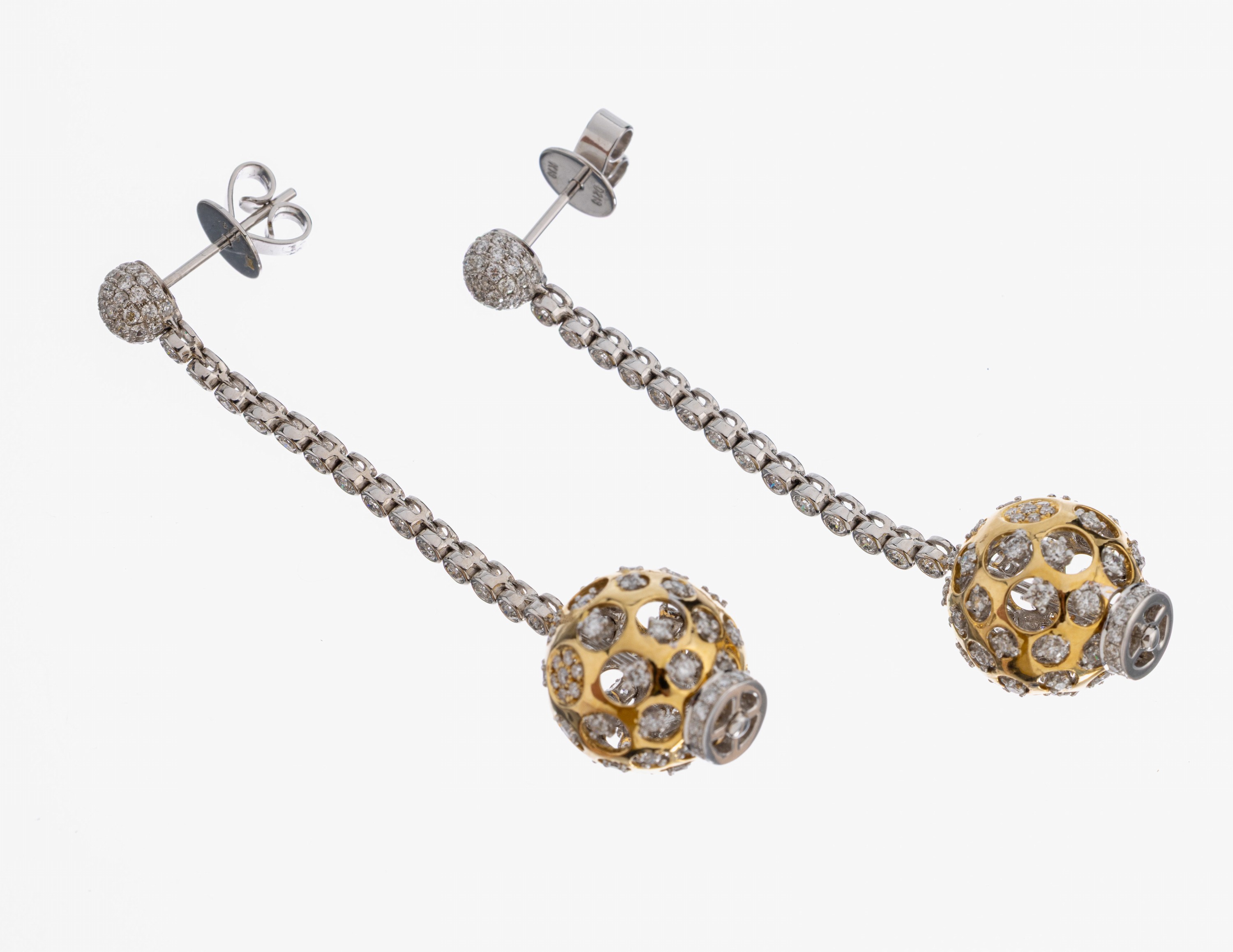 Image 26982965 - Paar 18 kt Gold Brillant-Ohrstecker, GG/WG 750/000, beweglich gearbeitet, Brillanten ...