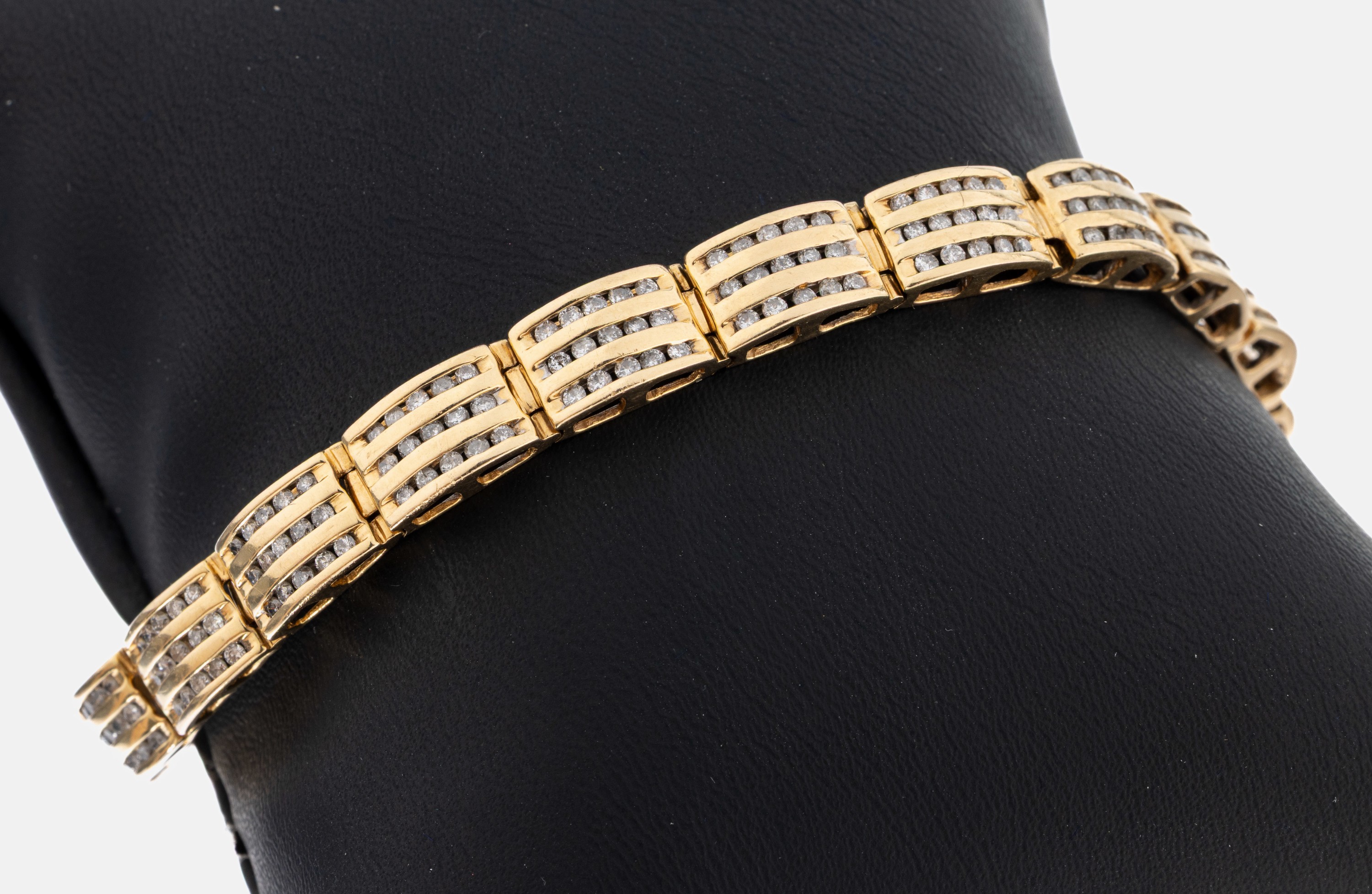 Image 26983030 - 14 kt Gold Brillant-Armband, GG 585/000, Brillanten zus. ca. 2.85 ct Weiß/si, L. ca. ...
