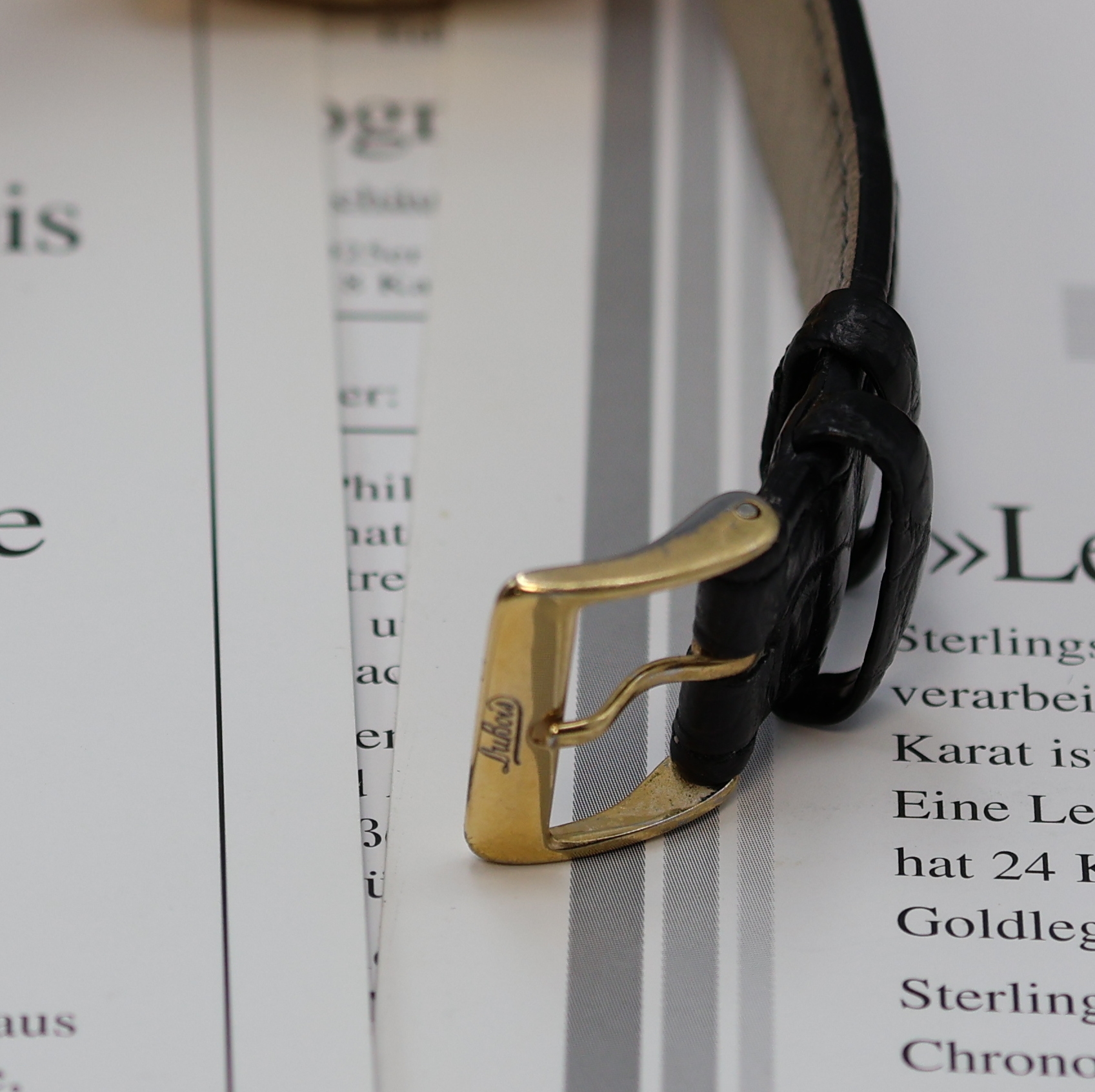 Detail b: PHILIPPE Du Bois seltene, auf 1999 Stück limitierte Armbanduhr Le Chronographe Perpétuelle in GG 750/000, Automatik, massives Goldgeh., mit eingel. ...