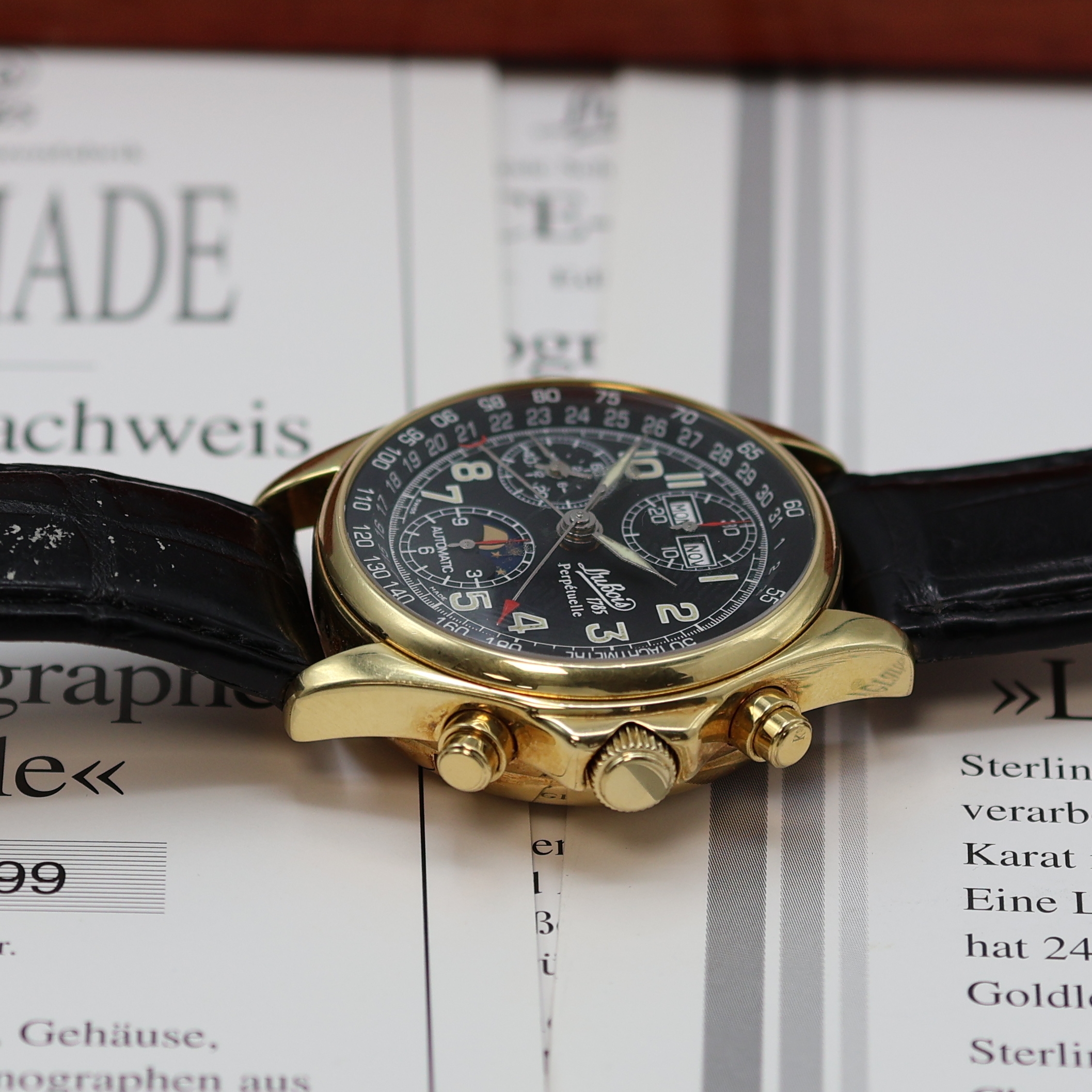 Detail c: PHILIPPE Du Bois seltene, auf 1999 Stück limitierte Armbanduhr Le Chronographe Perpétuelle in GG 750/000, Automatik, massives Goldgeh., mit eingel. ...