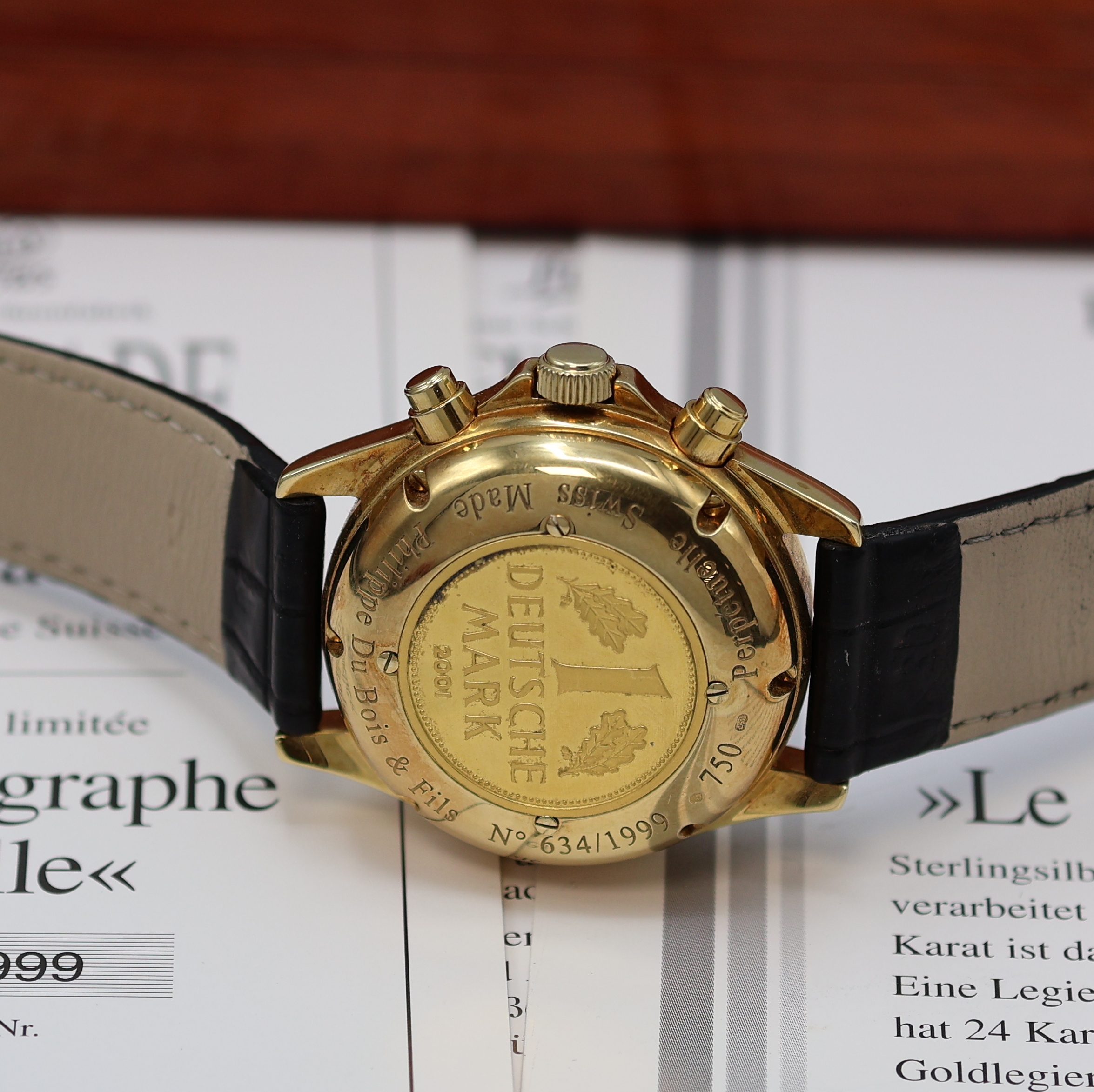 Detail e: PHILIPPE Du Bois seltene, auf 1999 Stück limitierte Armbanduhr Le Chronographe Perpétuelle in GG 750/000, Automatik, massives Goldgeh., mit eingel. ...