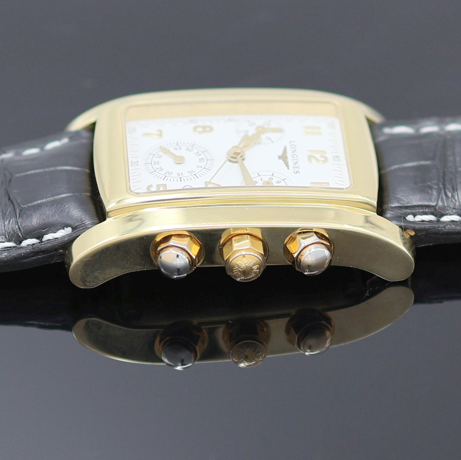 Detail d: LONGINES Dolce Vita Armbandchronograph in GG 750/000 Referenz L5.656.6, Schweiz um 2015, quarz, rechteck. Geh., Boden 4-fach verschr., weisses ...