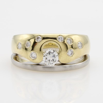 26983507a - Ring mit Brillanten, GG/WG 585/000, Solitär u. 8 Besatzbrill. zus. ca. 0.47 ct ...