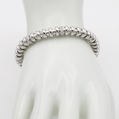 26983522a - Armband mit Brillanten, WG 750/000, Rondelle z.T. bes. m. Brill. zus. ca. 2.10 ct feines ...