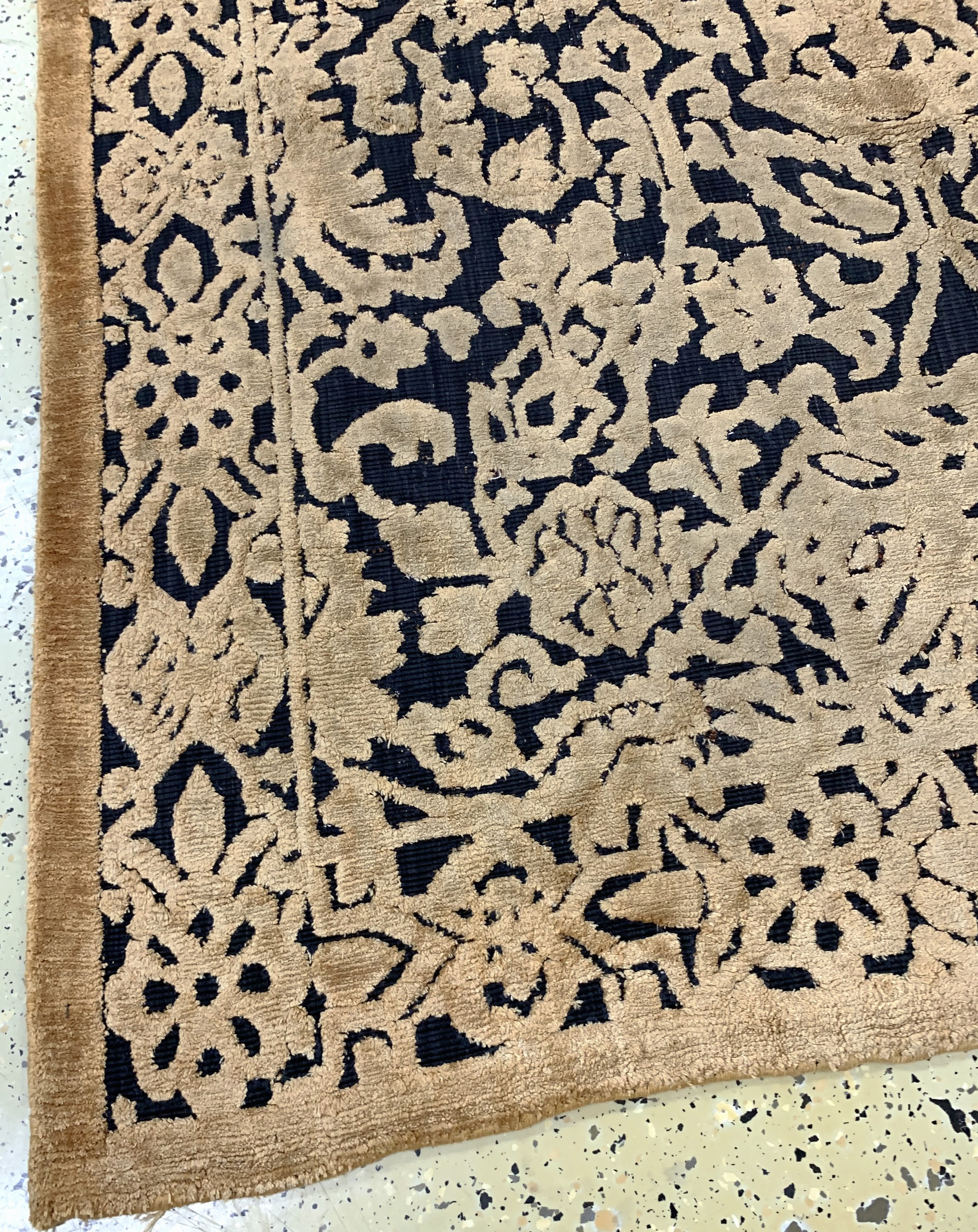 Detail b: Seiden Nepal"Relief", Ende 20.Jhd, Seide auf Baumwolle, ca. 190 x 138 cm, EHZ: 2