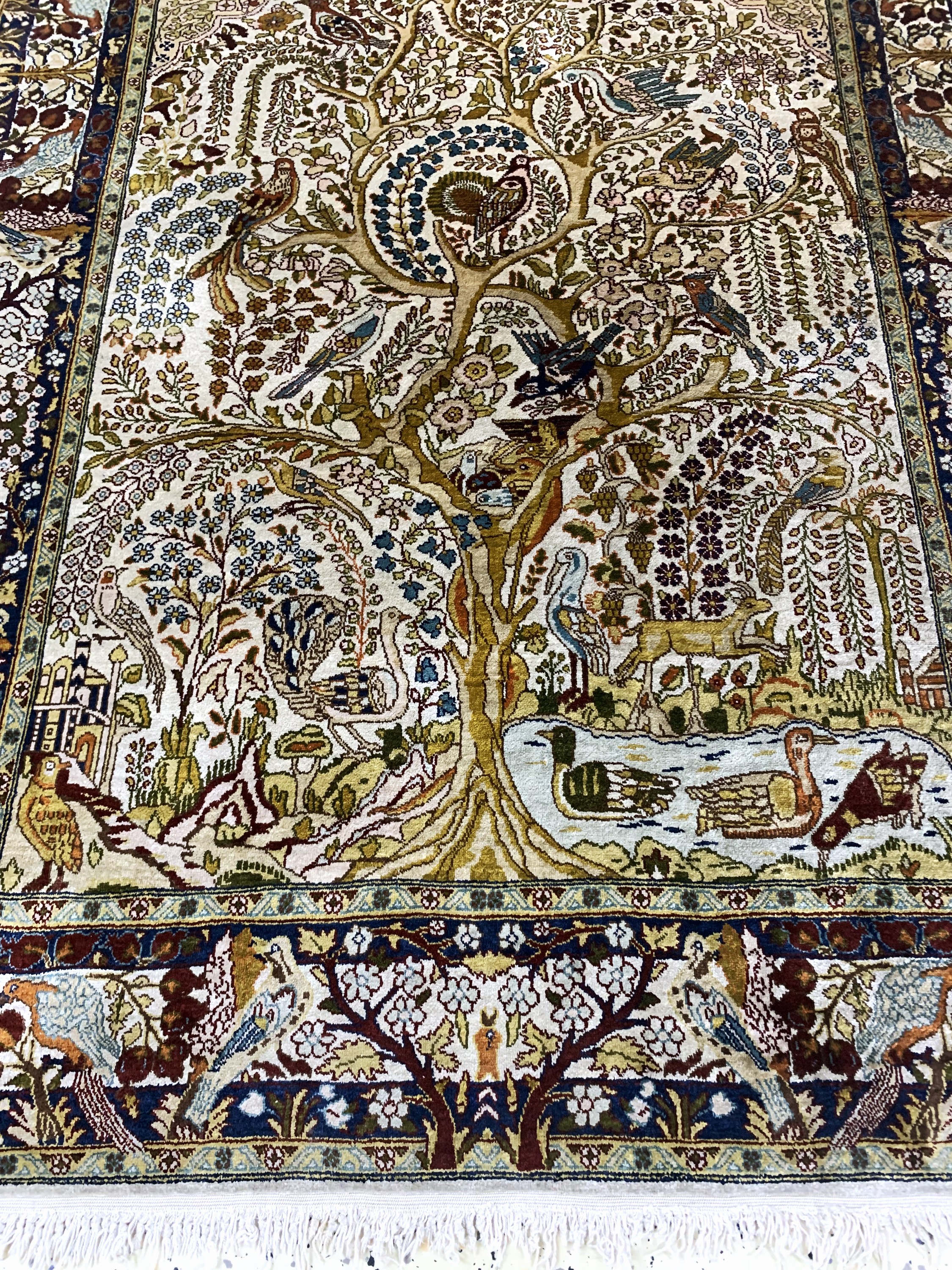 Detail c: Keschan Seide fein, Ägypten, Anfang 20.Jhd,reine Naturseide, ca. 157 x 102 cm, EHZ: 2