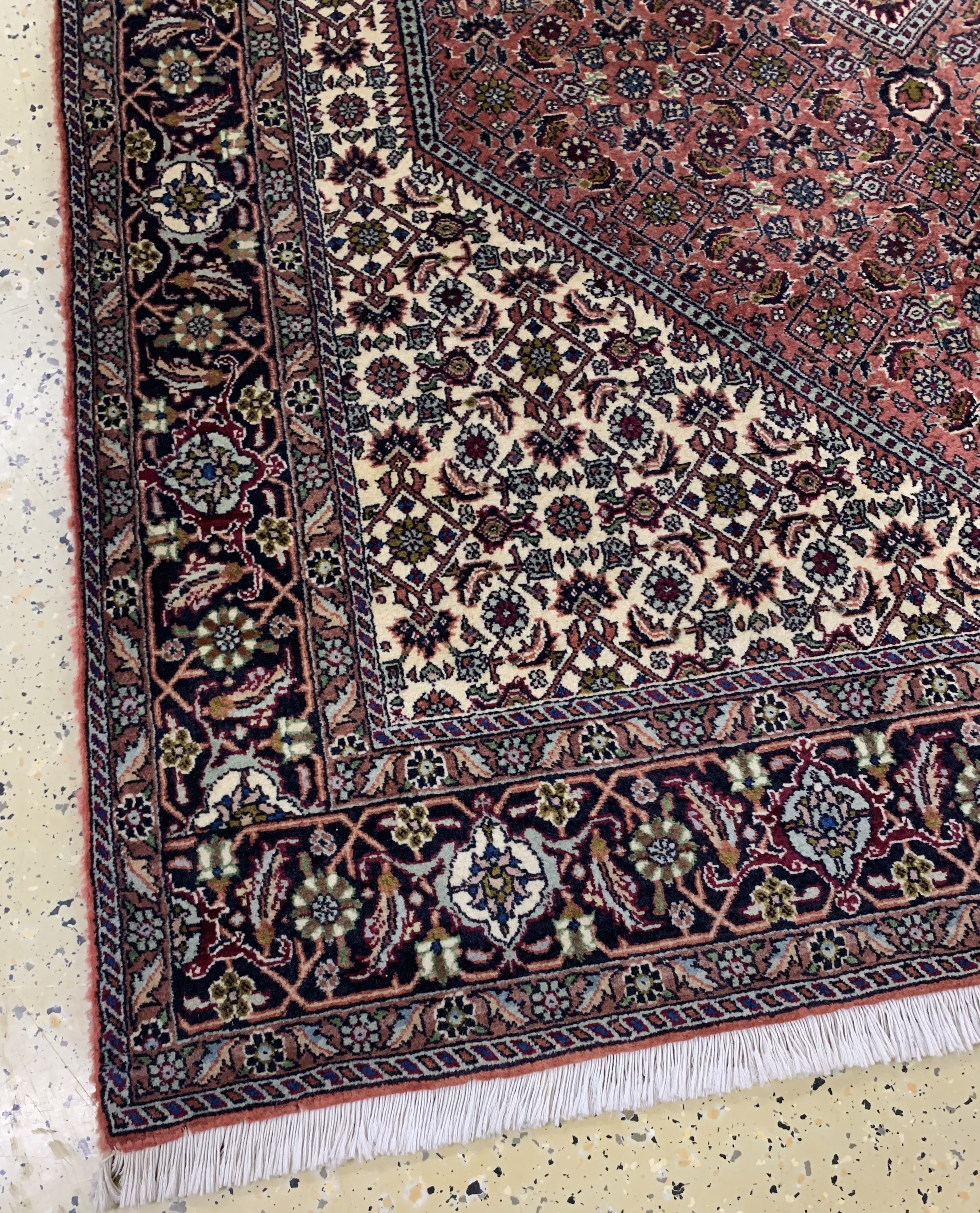 Detail b: Bidjar fein, Persien, Ende 20.Jhd, Korkwolle auf Baumwolle, ca. 208 x 140 cm, EHZ: 2