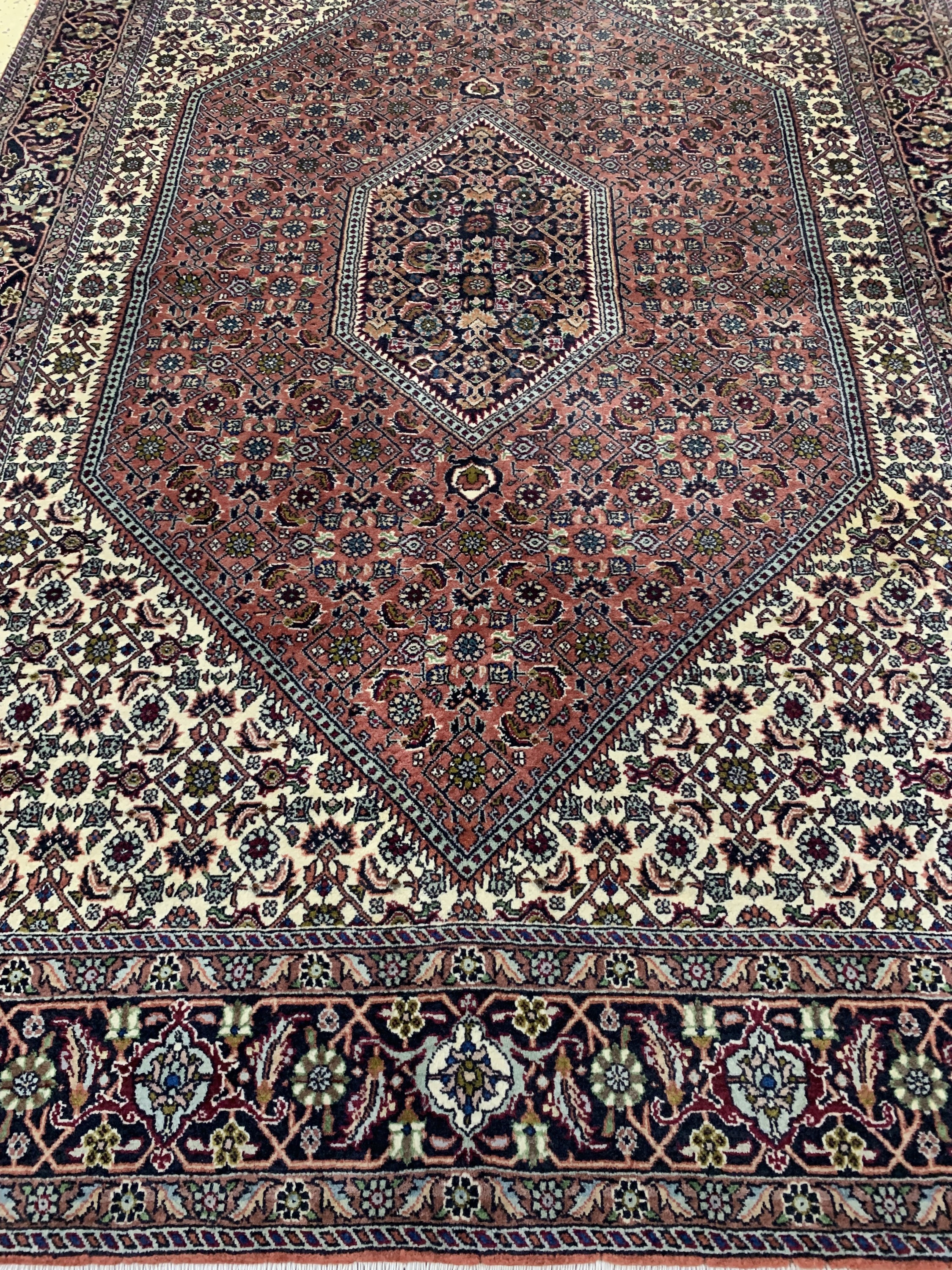 Detail e: Bidjar fein, Persien, Ende 20.Jhd, Korkwolle auf Baumwolle, ca. 208 x 140 cm, EHZ: 2