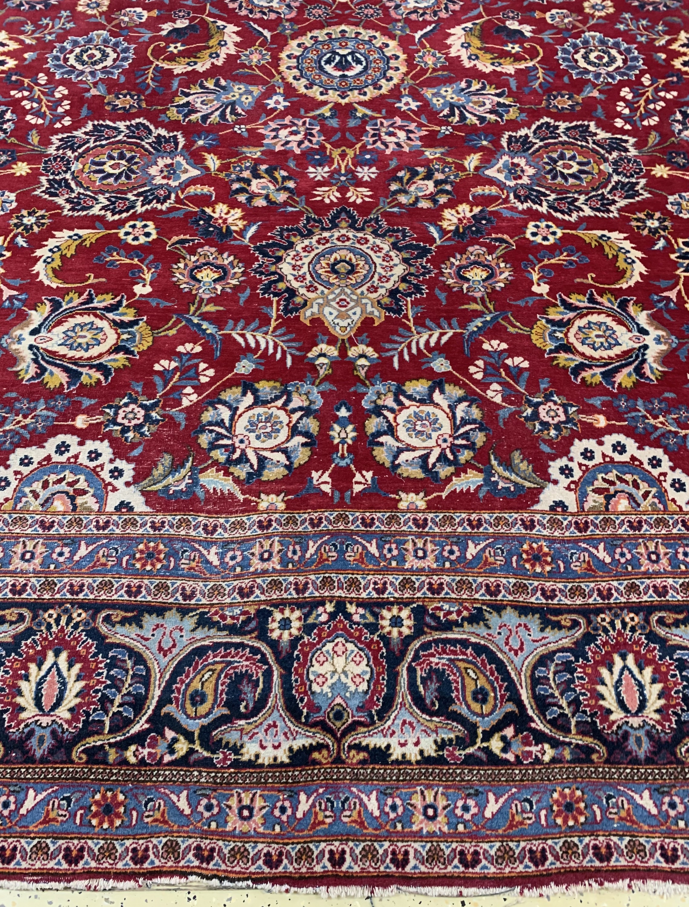 Detail b: Keschan fein, Persien, Anfang 20.Jhd, Wolleauf Baumwolle, ca. 380 x 272 cm, EHZ: 3
