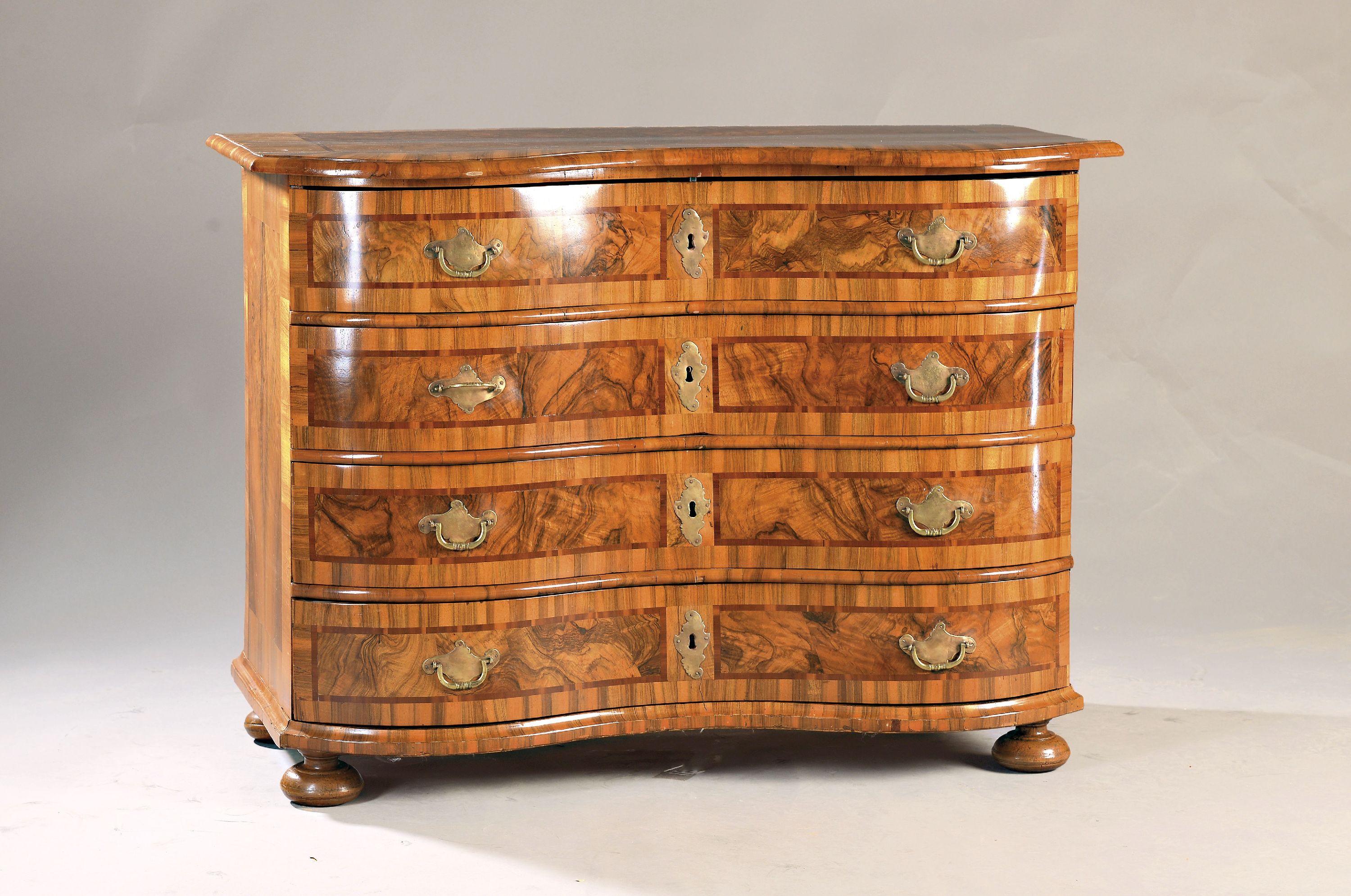 Image 26983791 - Barockkommode, wohl Frankfurt/Main,, um 1750, doppelt geschweift, vier Schubladen, ...